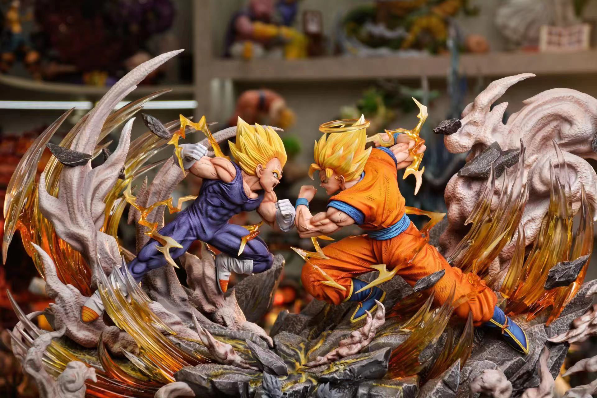WL Studio Son Goku vs Majin Vegeta Dragon Ball Z Resin Statue