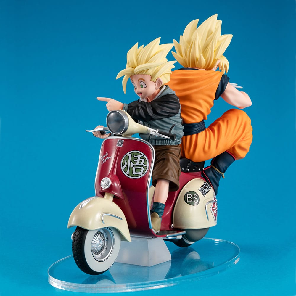 Megahouse Super Saiyan Son Goku & Super Saiyan Son Gohan & Motorbike Dragonball Z PVC Diorama 16 cm