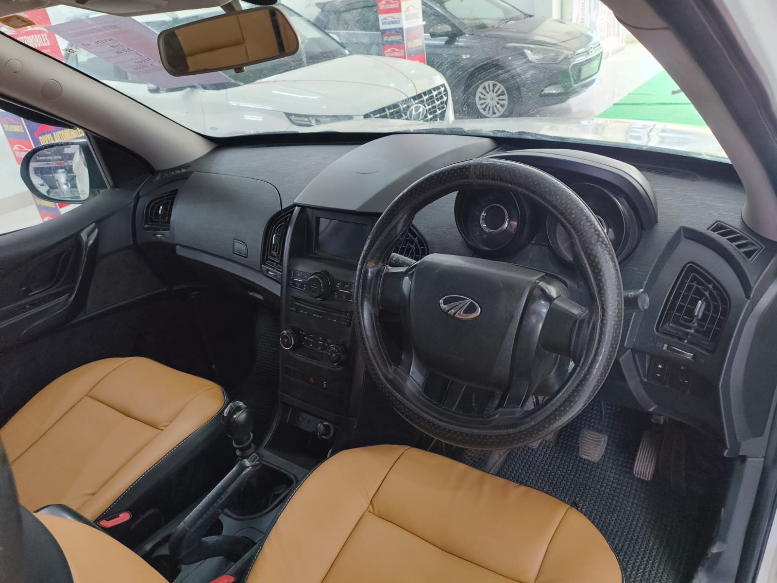 Mahindra XUV500 MODEL 2018 First OWNER  