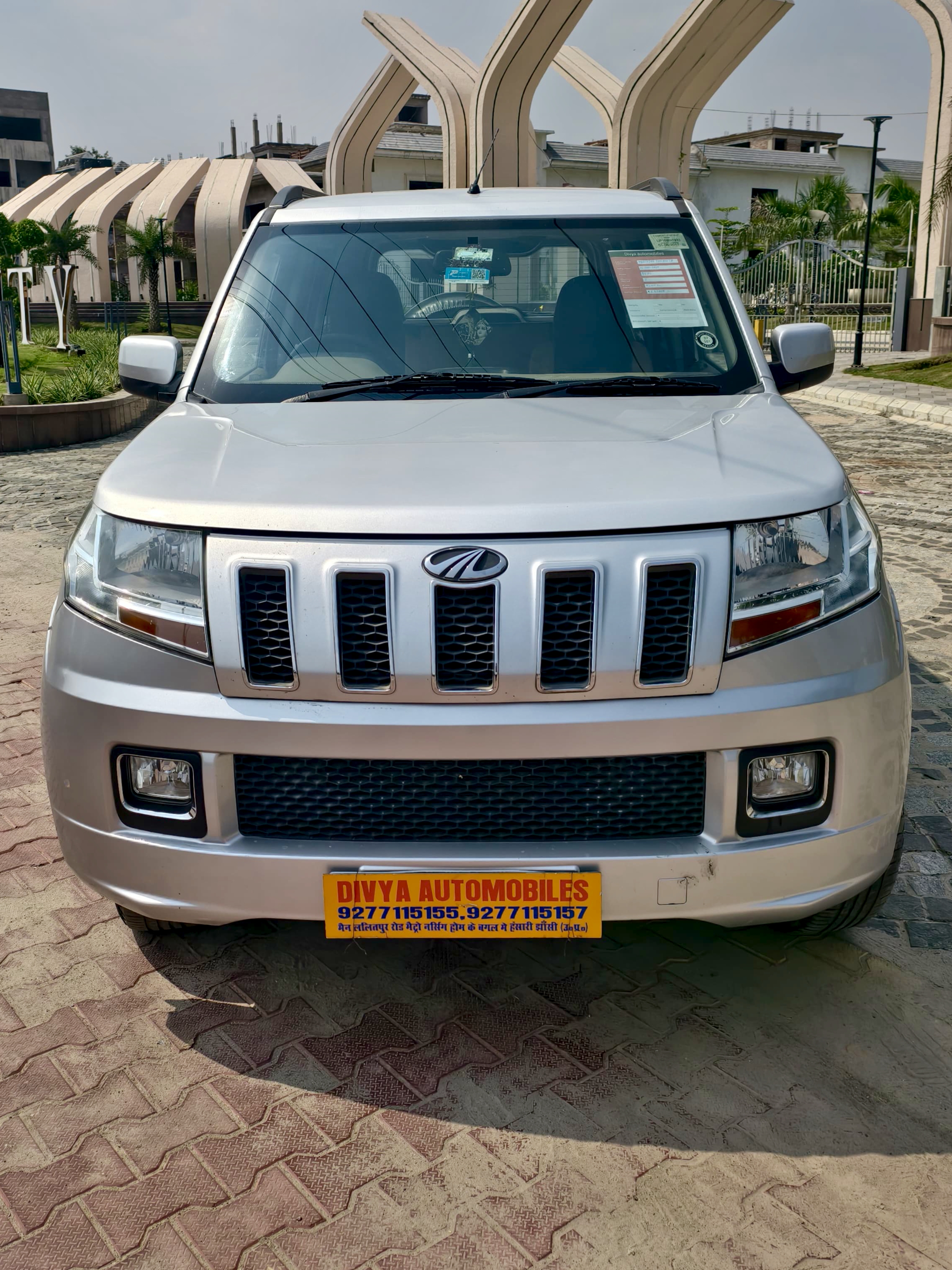 Mahindra TUV300 T8 Model 2017 Owner First Running 82000 km Fuel ⛽ Diesel 