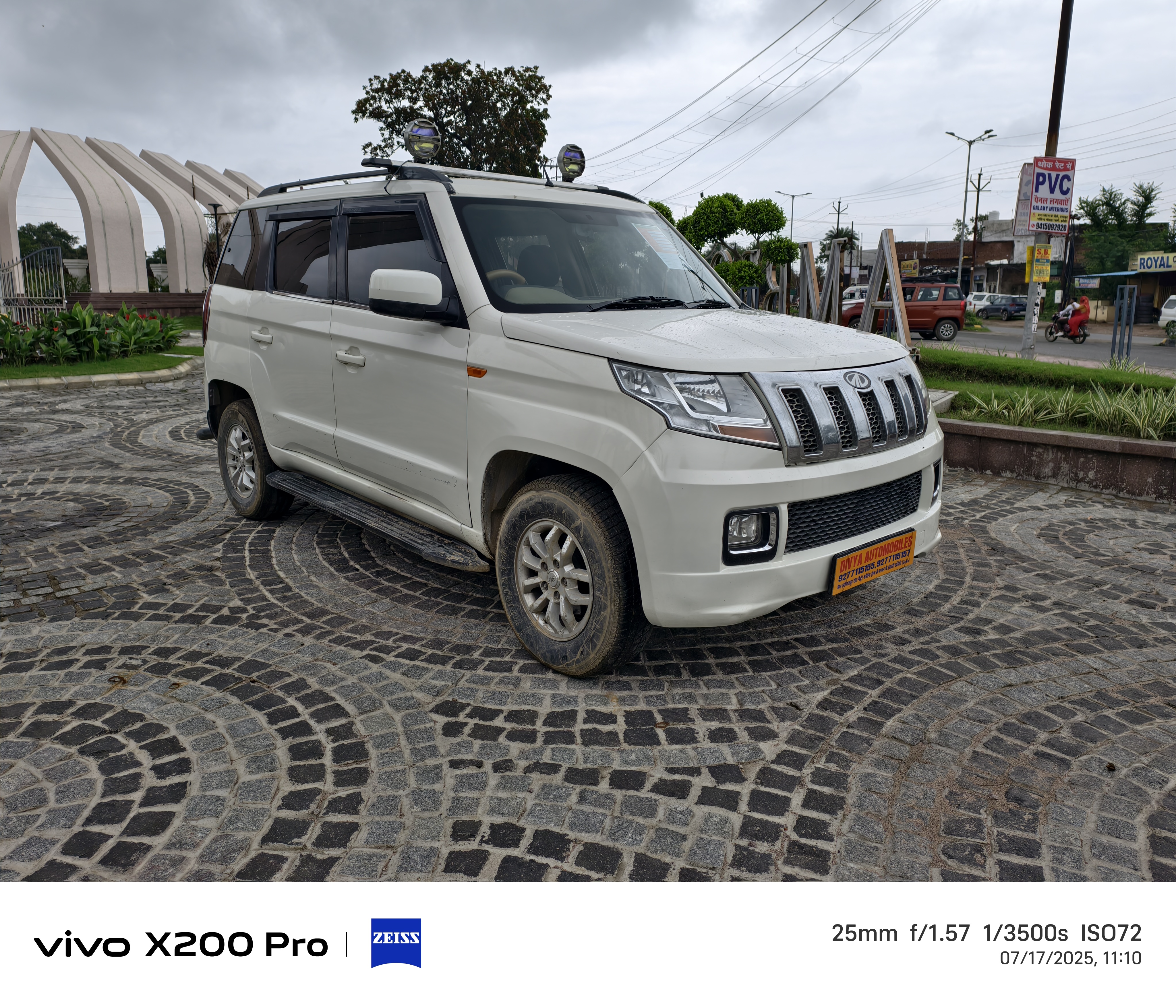 Mahindra TUV300 Model 2017 Owner Second Running 84000km