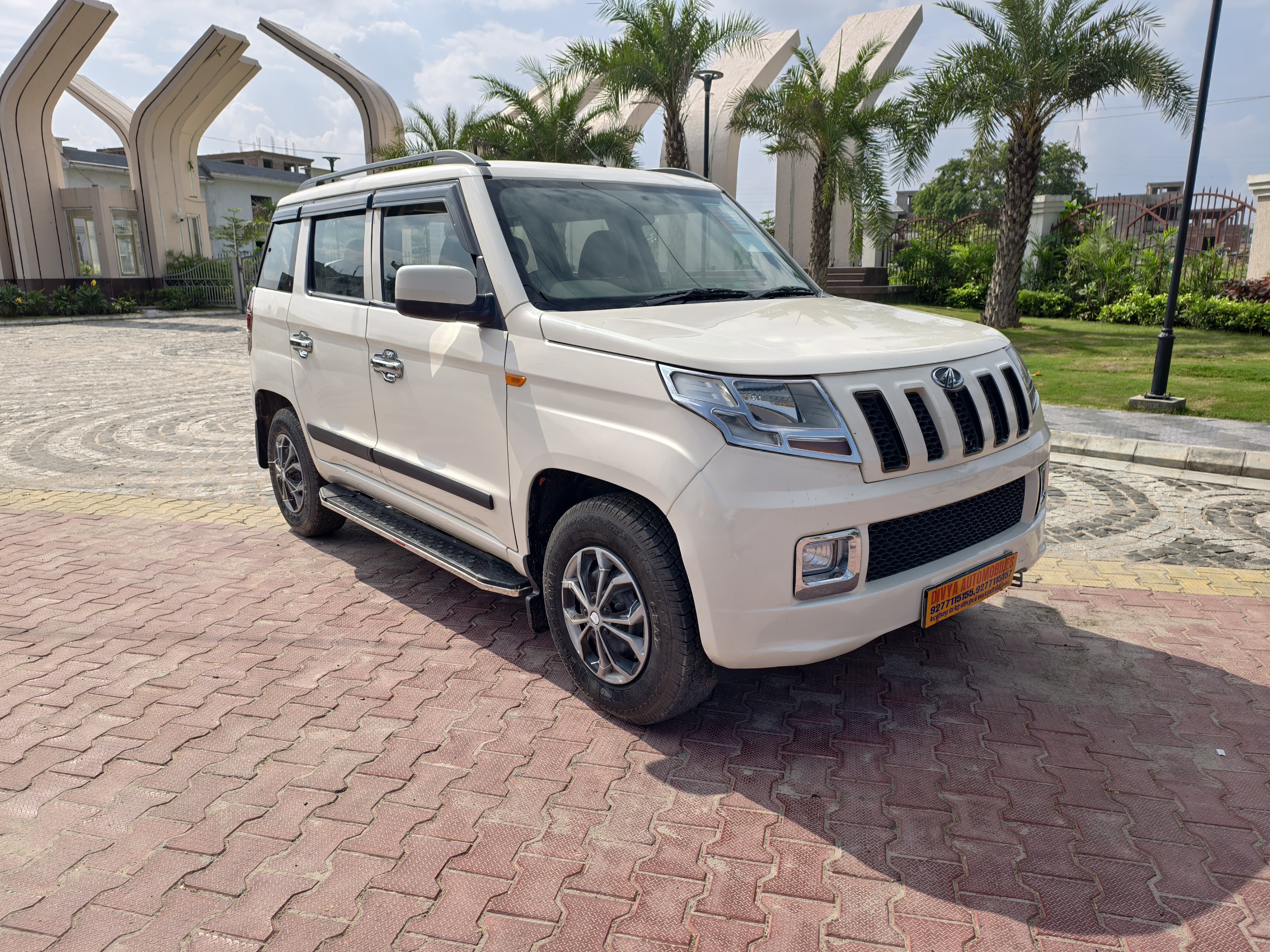Mahindra TUV300 T6+ Model 2017 Owner First Running 80000km Fuel ⛽ Diesel 