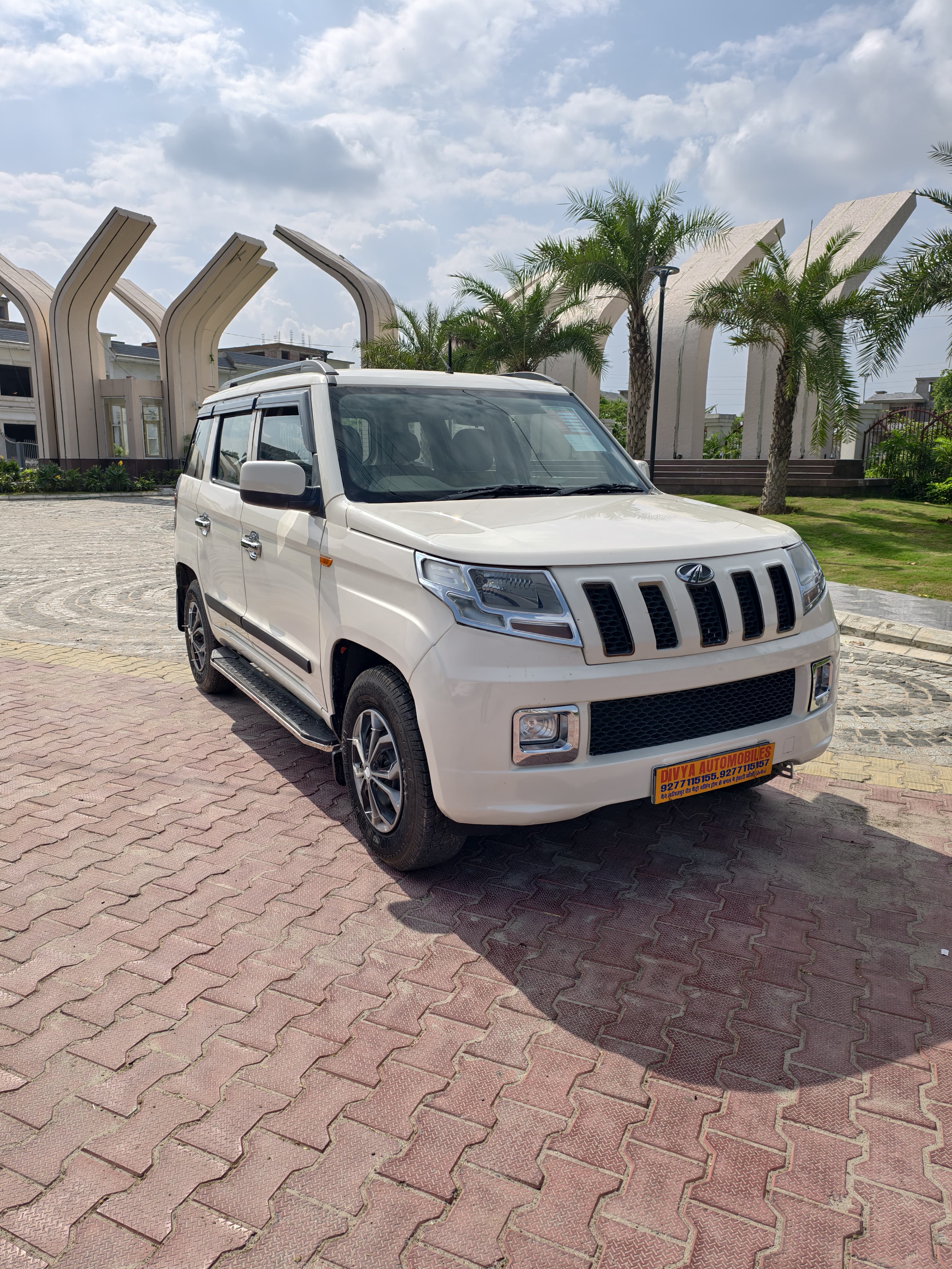 Mahindra TUV300 T6+ Model 2017 Owner First Running 80000km Fuel ⛽ Diesel 