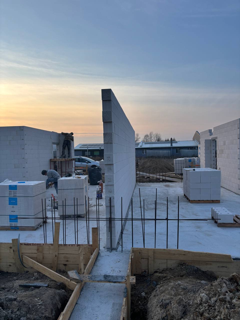 Projekt osobisty - Budynek mieszkalny 290 m² - budujemy w 1 miesiąc