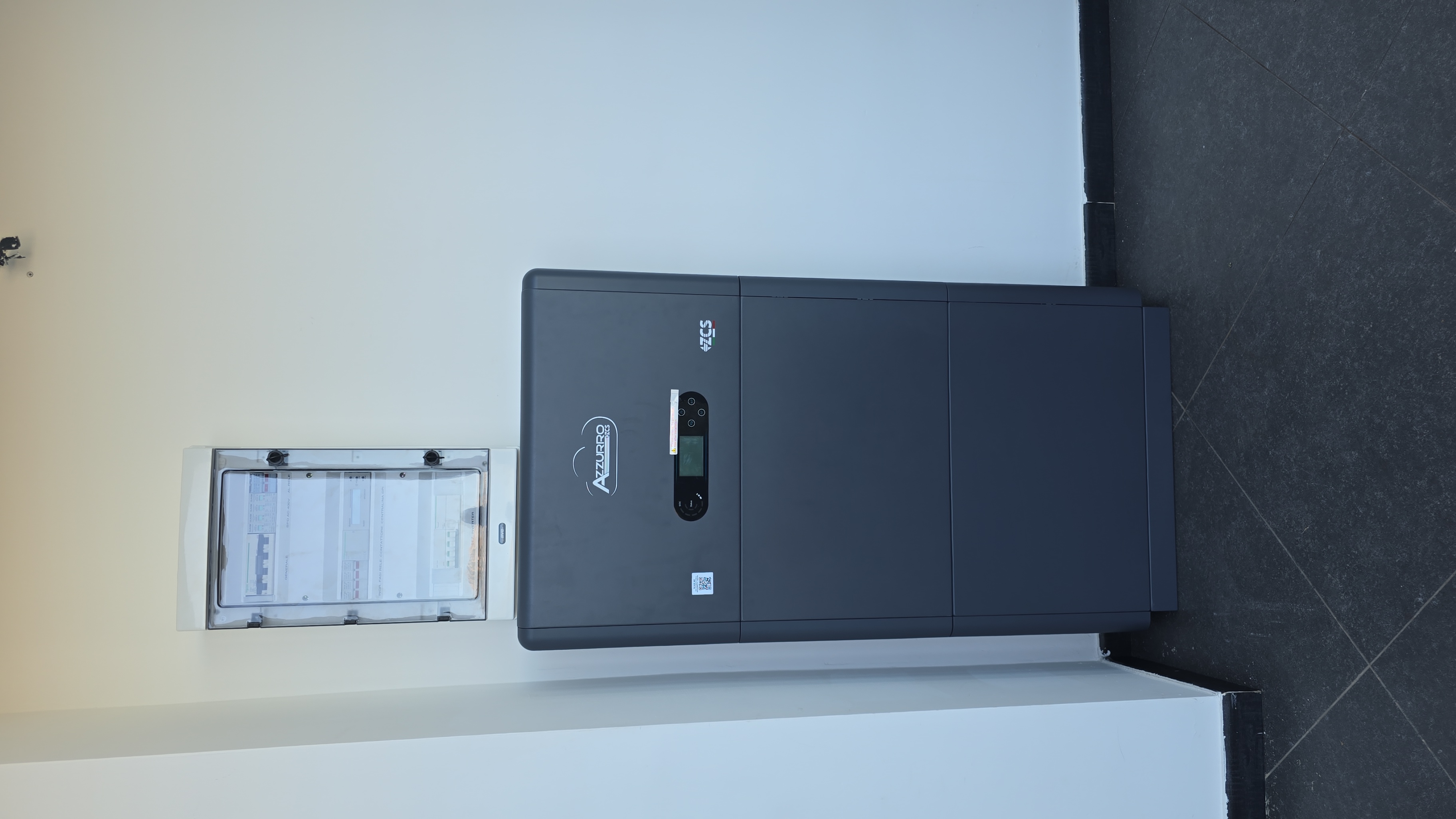 Inverter per accumulo EASY POWER – One & All ZCS Azzurro per accumulo ibrido costituisce la soluzione ideale per ottimizzare l’indipendenza energetica in ambito residenziale.