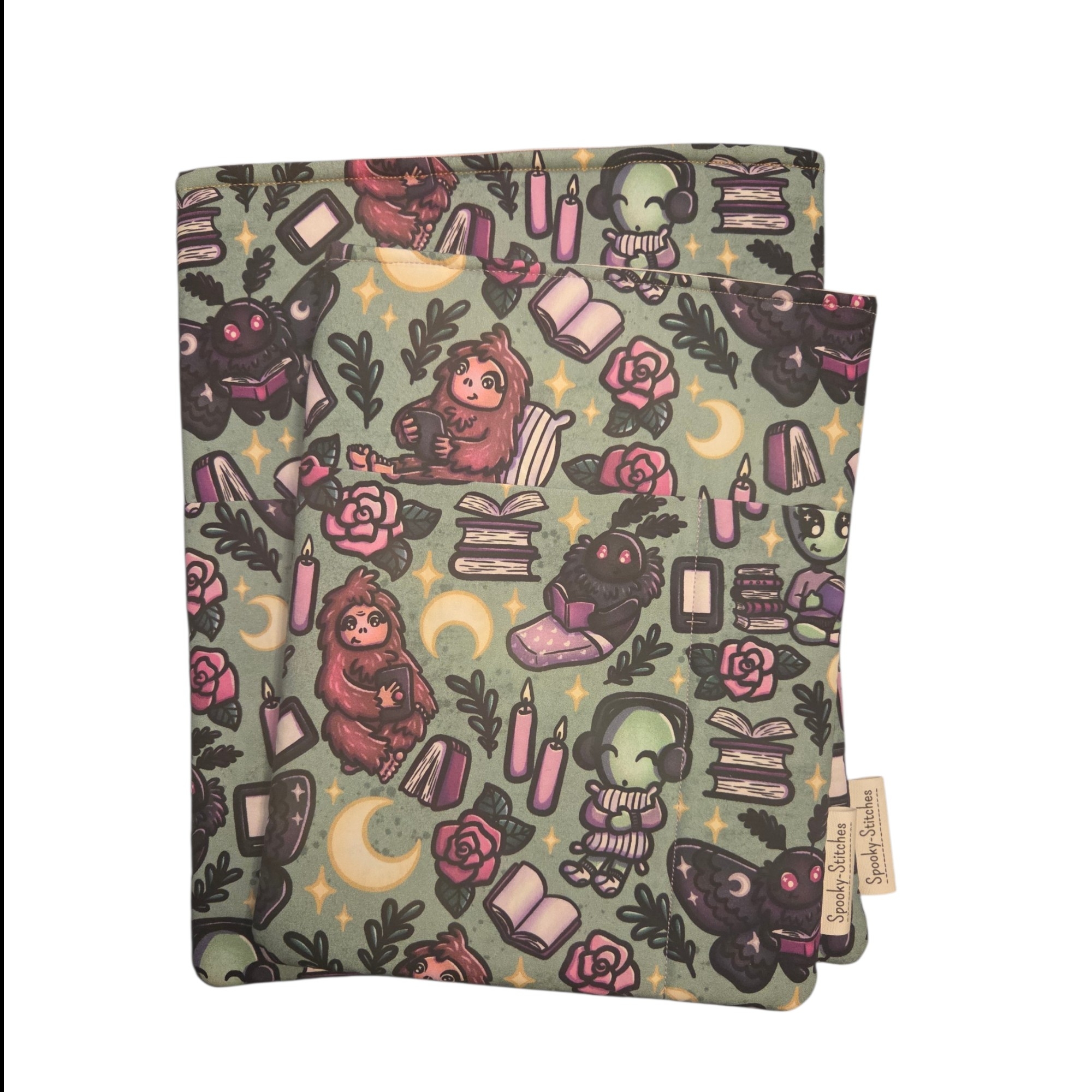 Reading Cryptids Sleeve