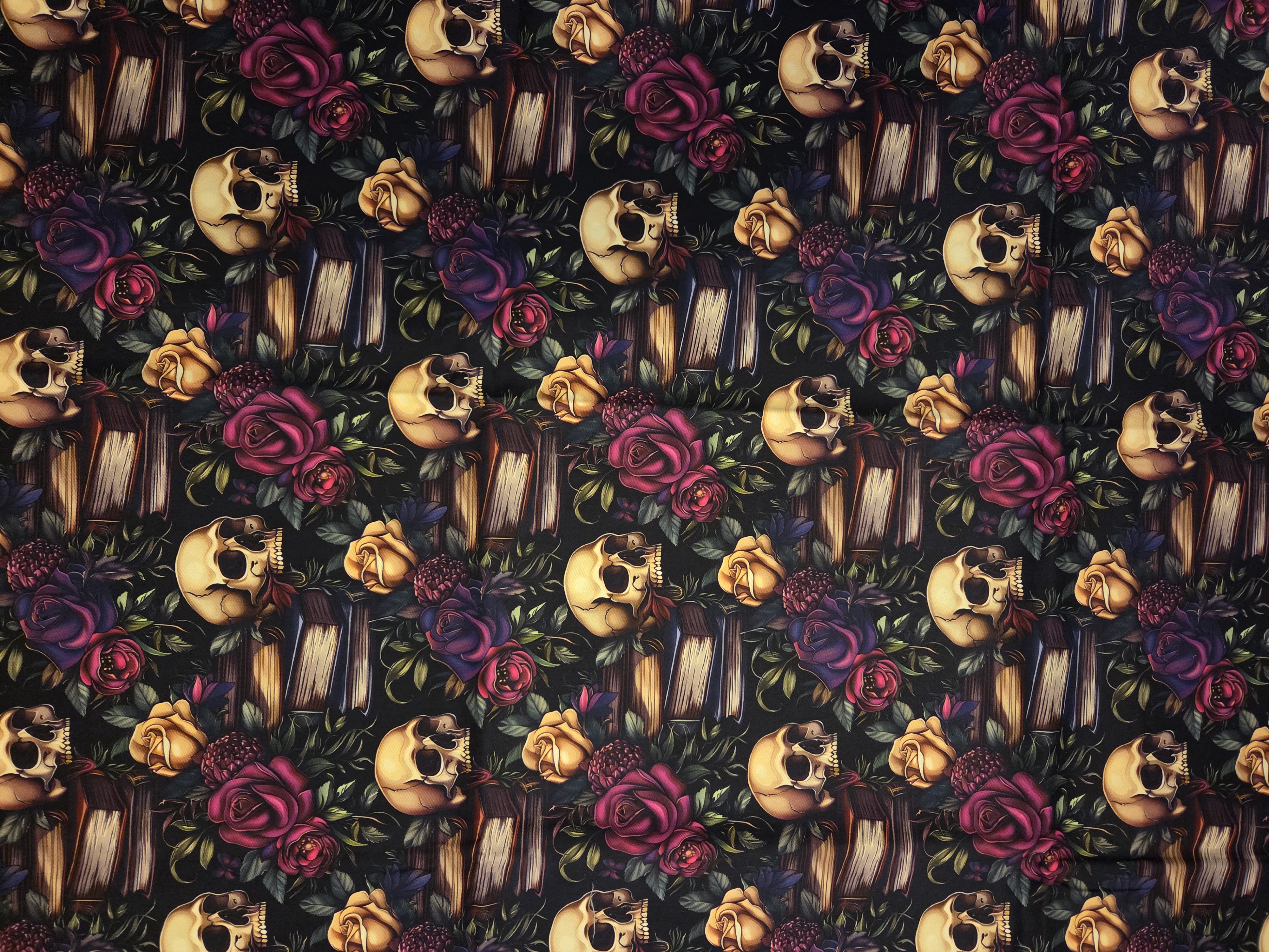 Dark Academia Skulls Sleeve