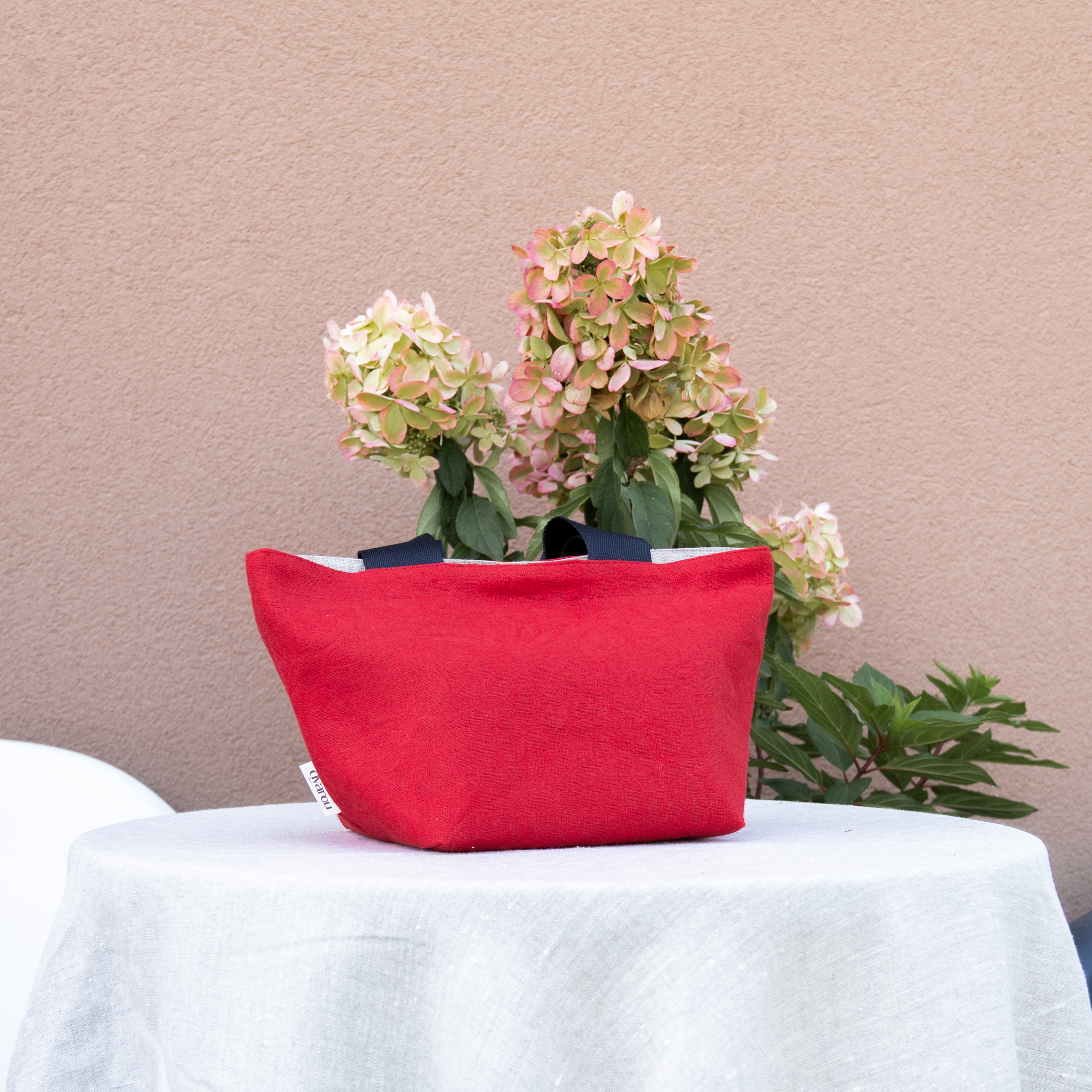 Neperšlampamas pietų krepšelis