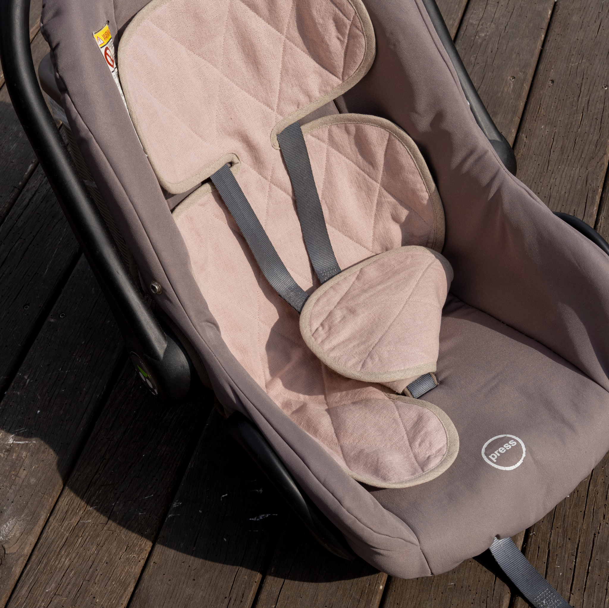 "RAUSVA" įdėklas į autokėdutę 0-13kg