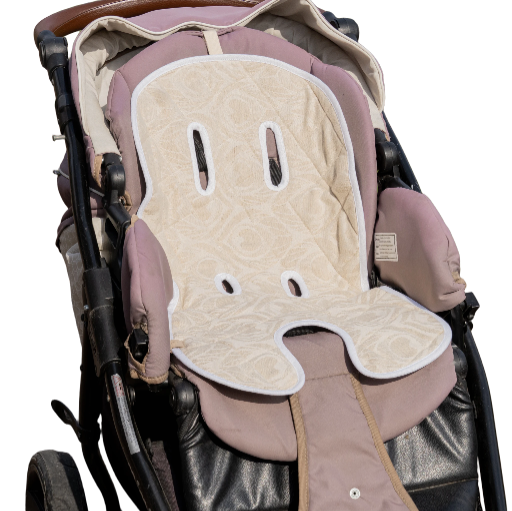 ŠIRDUTĖ įdėklas į sportinį vežimėlį