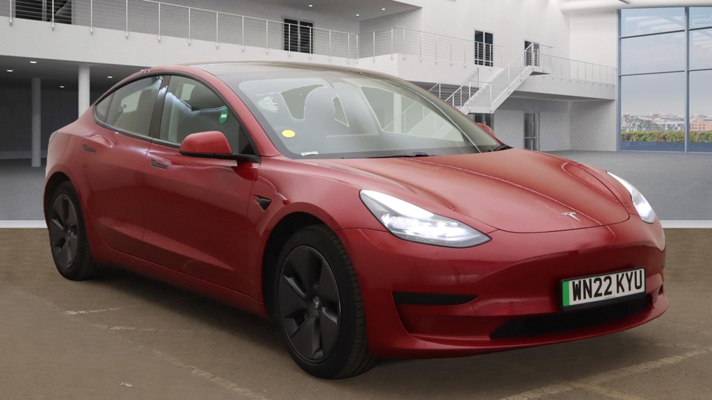 Tesla Model 3 Standard Range Plus (2022)