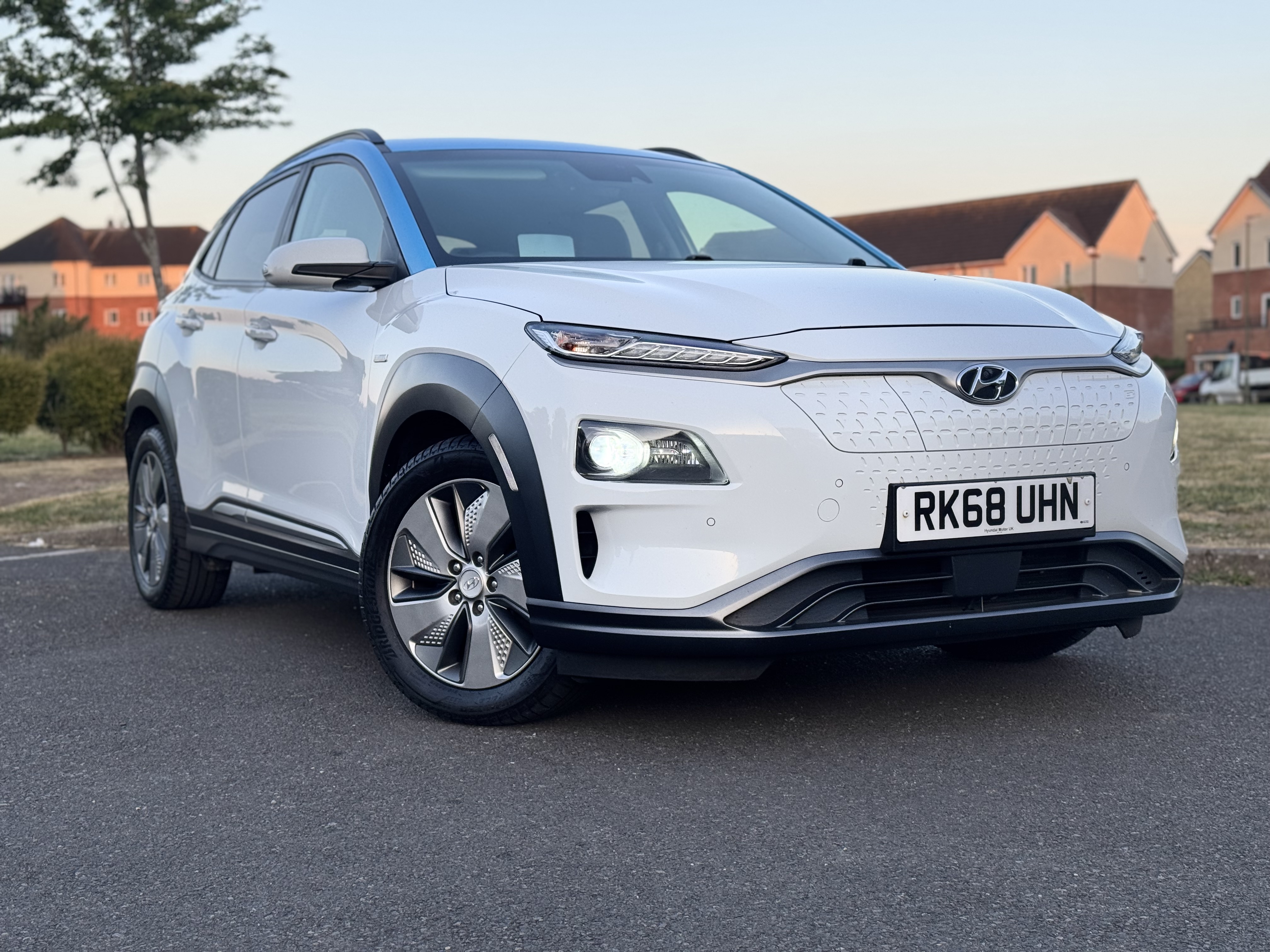 Hyundai KONA  64kWh Premium SE Auto 