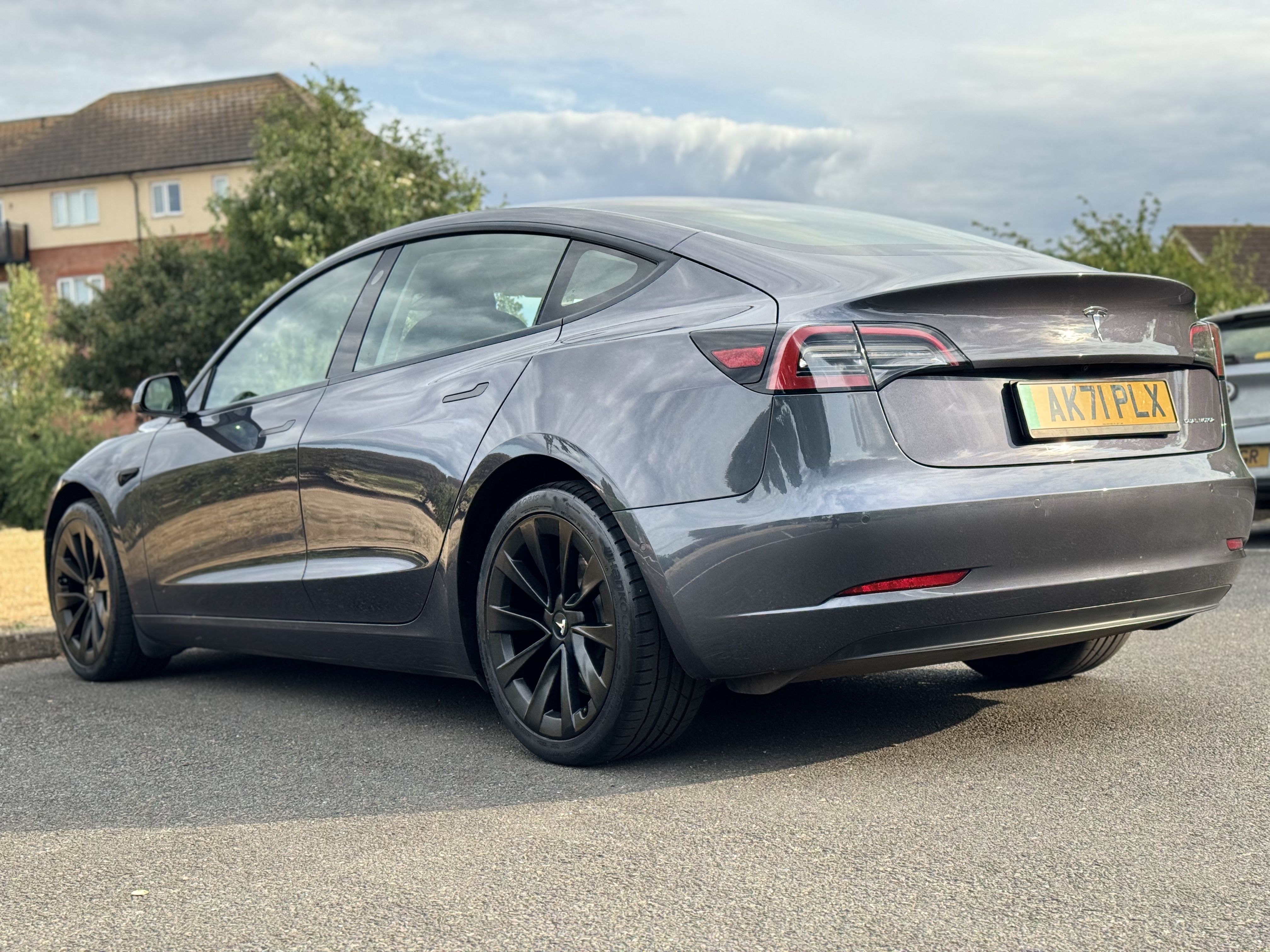 Tesla Model 3 Long Range 2021 (71 plate)