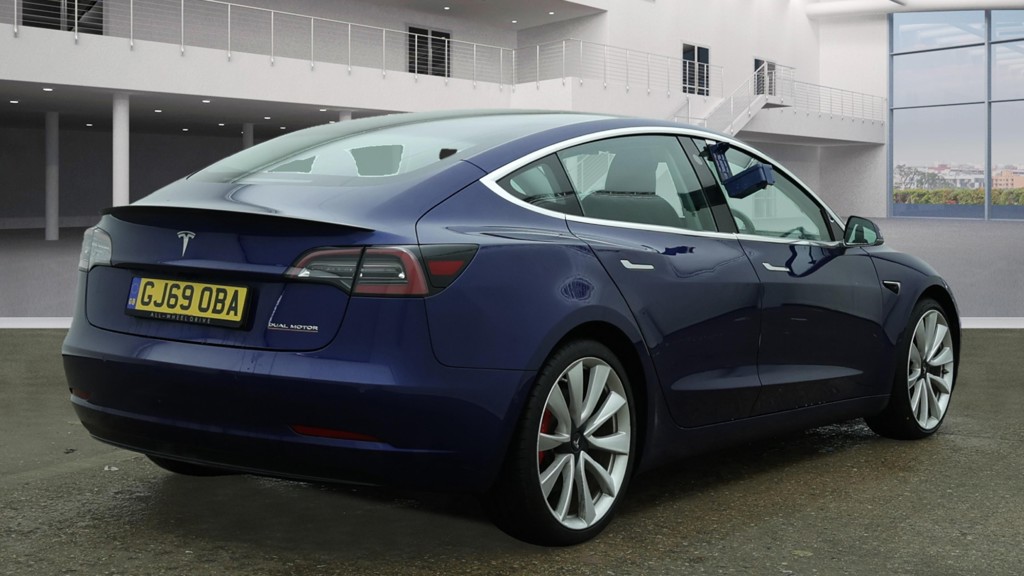 Tesla Model 3 Performance (2019)