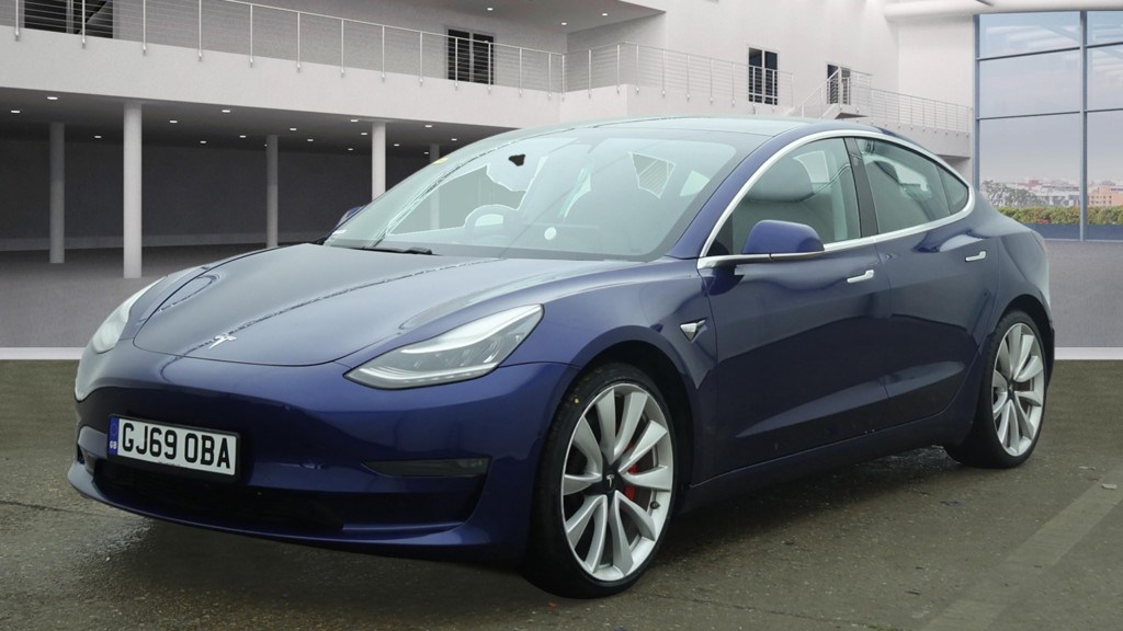 Tesla Model 3 Performance (2019)