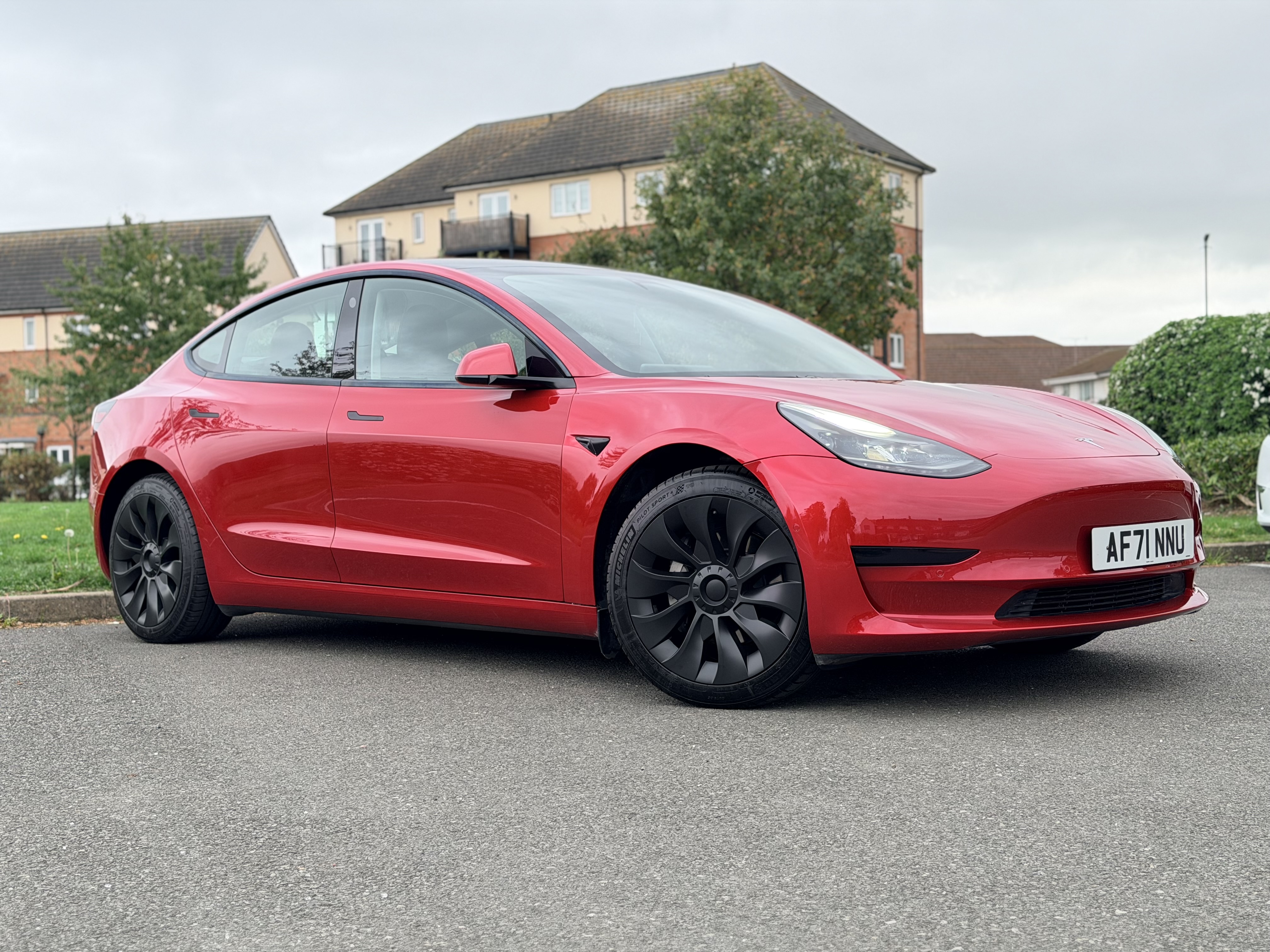 Tesla Model 3 Standard Range Plus (71 plate)