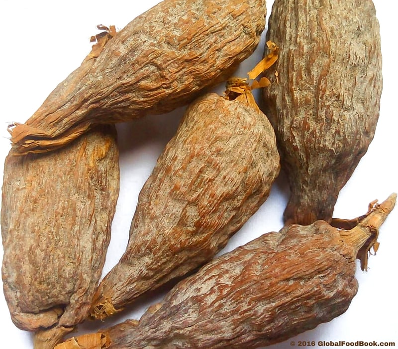 African organic alligator pepper atare, grain of paradise pods, Guinea pepper, Mbongo spice