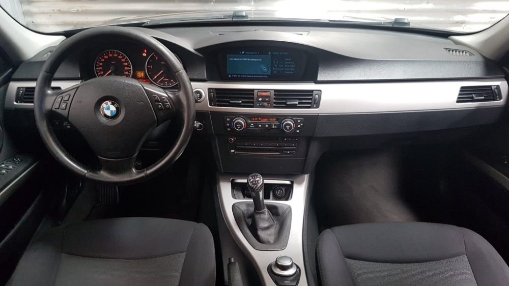 BMW 320D E90