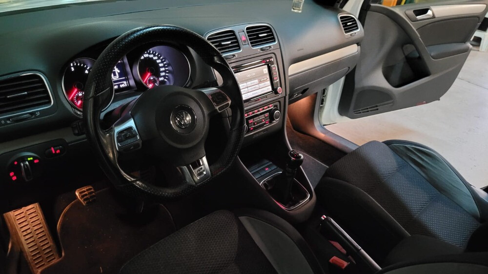 VOLKSWAGEN GOLF 2.0 TDI