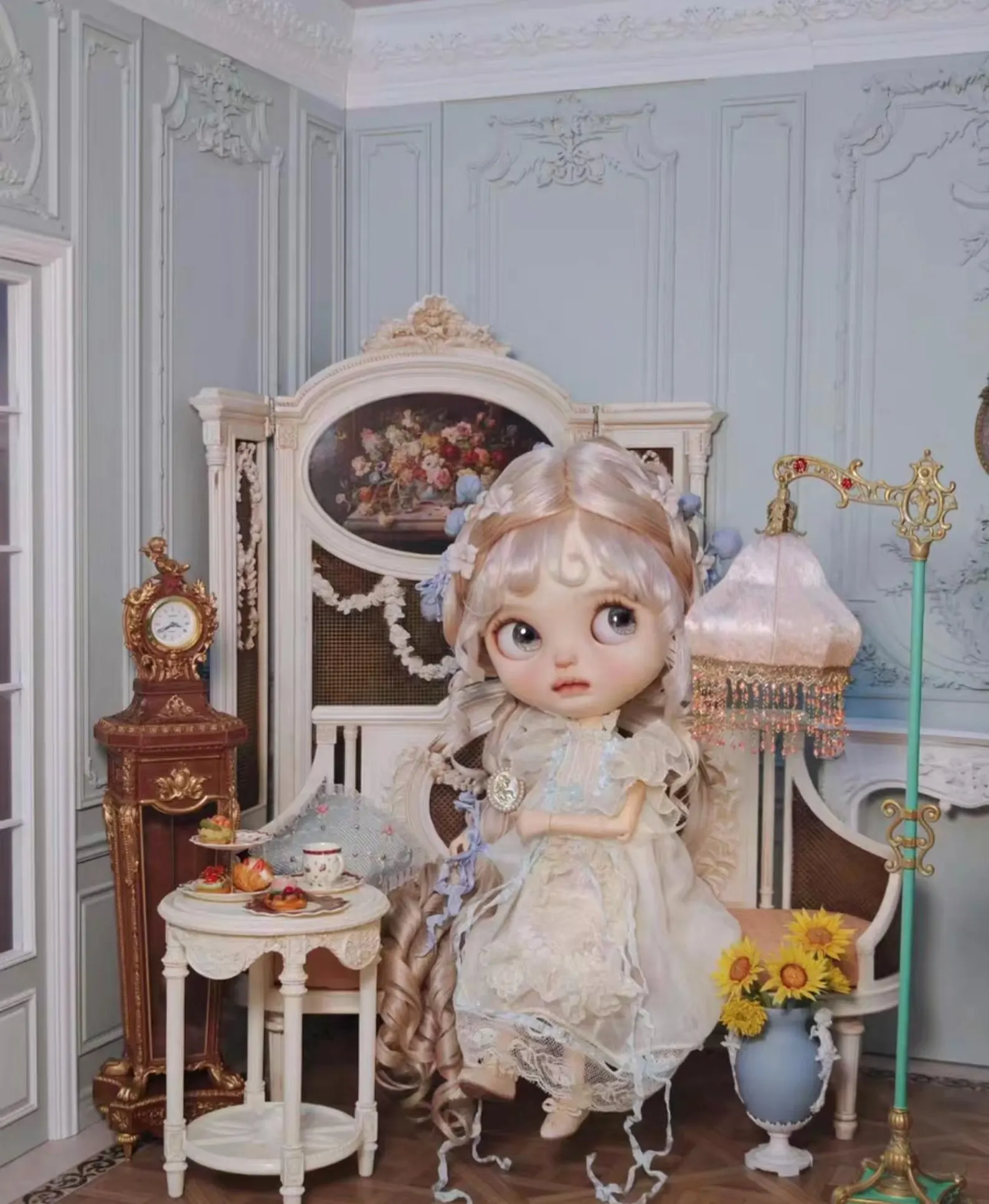 Miniature French Sofa with Garland Back | 1:6 Dollhouse Furniture in Rococo Style | Vintage Cream Settee for Blythe BJD OB11 Display