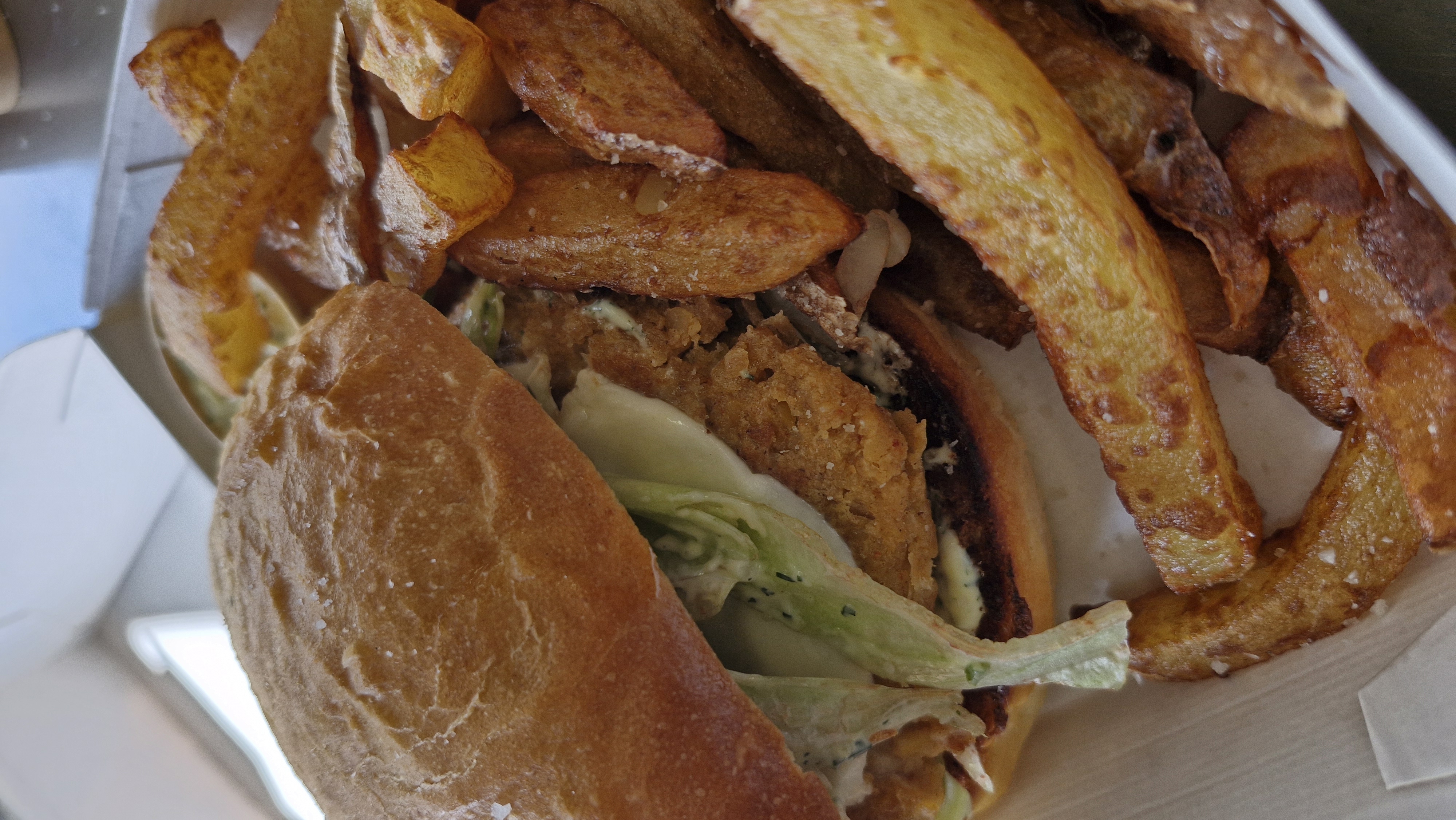 Burger "le panda pané GLC" frites