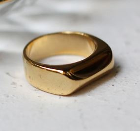 Gold Signet Ring