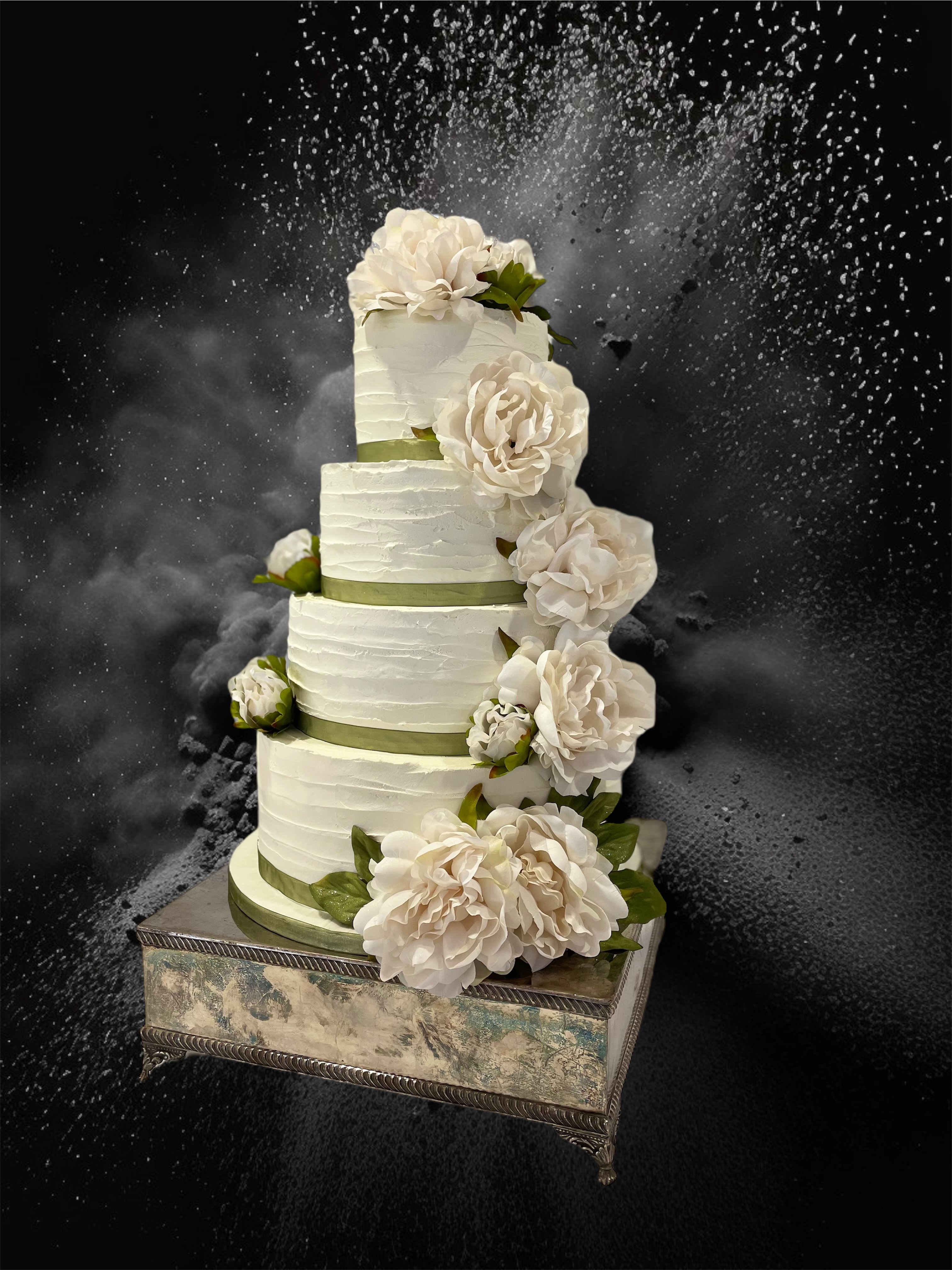 Elegant Tiered Wedding Cake