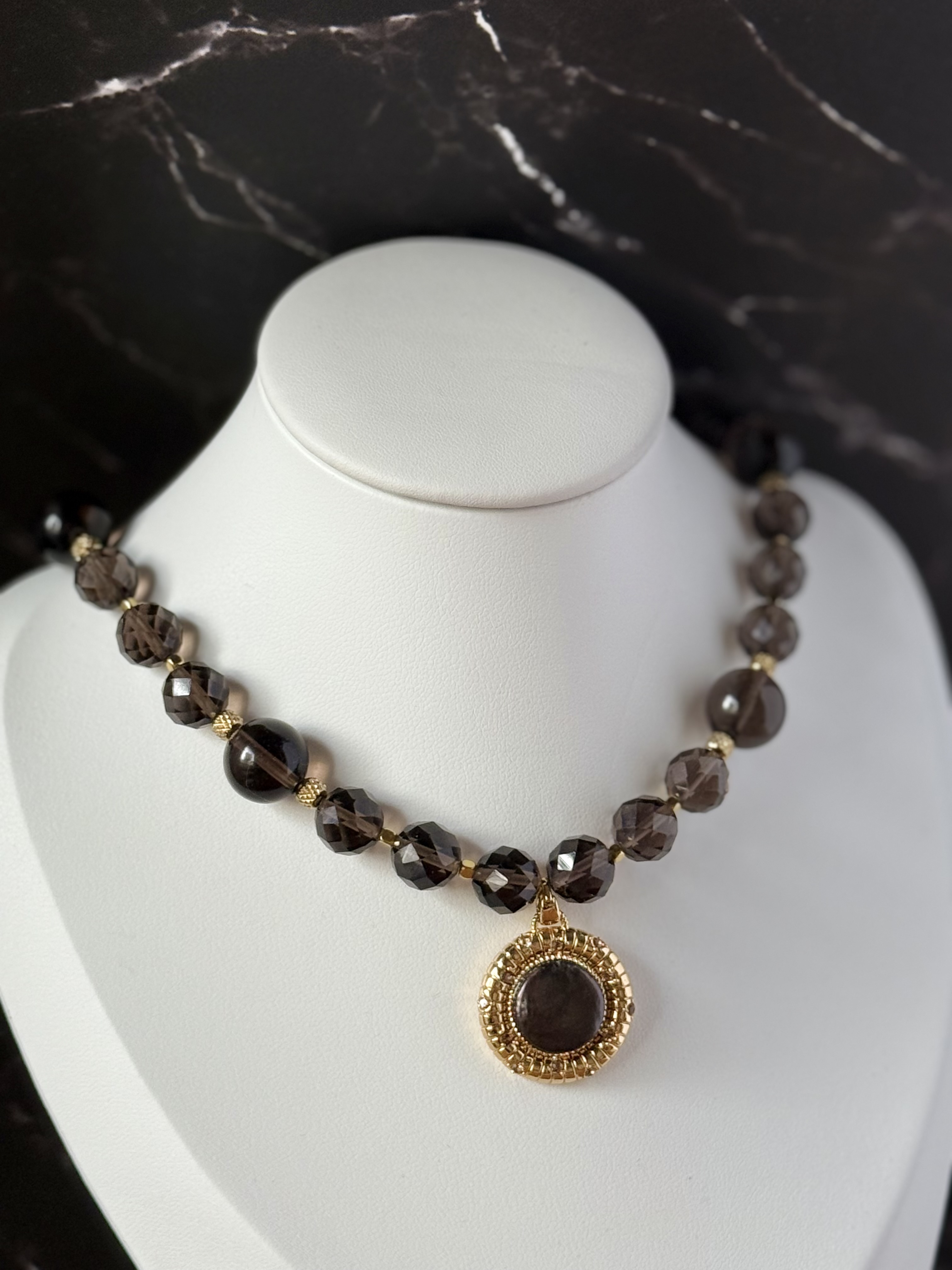 Elegant Beaded Pendant Necklace