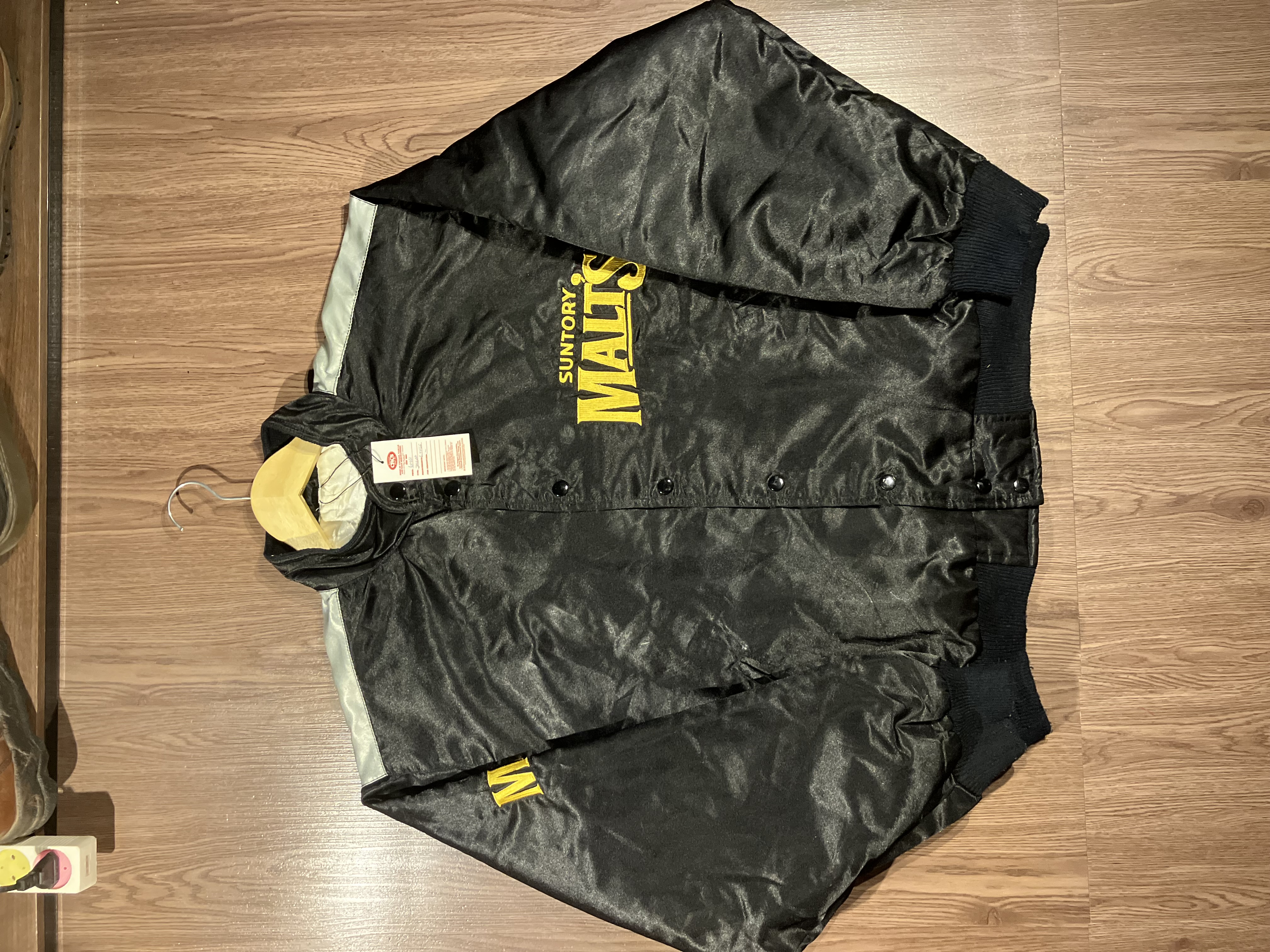 [L] Suntory Malts Big logo embroidery Varsity jacket