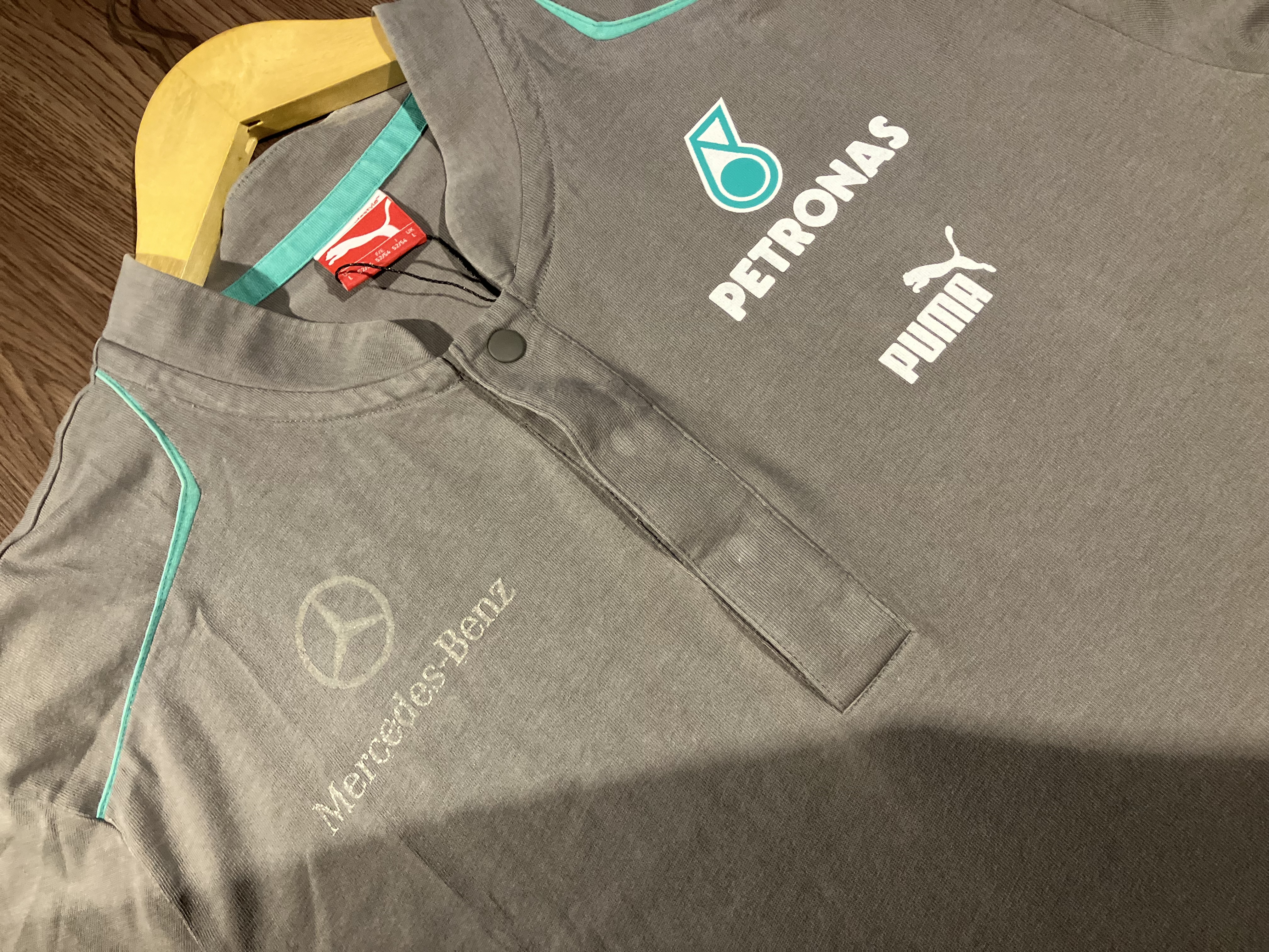 [L] Mercedes Benz Petronas Team Logo Polo Shirt