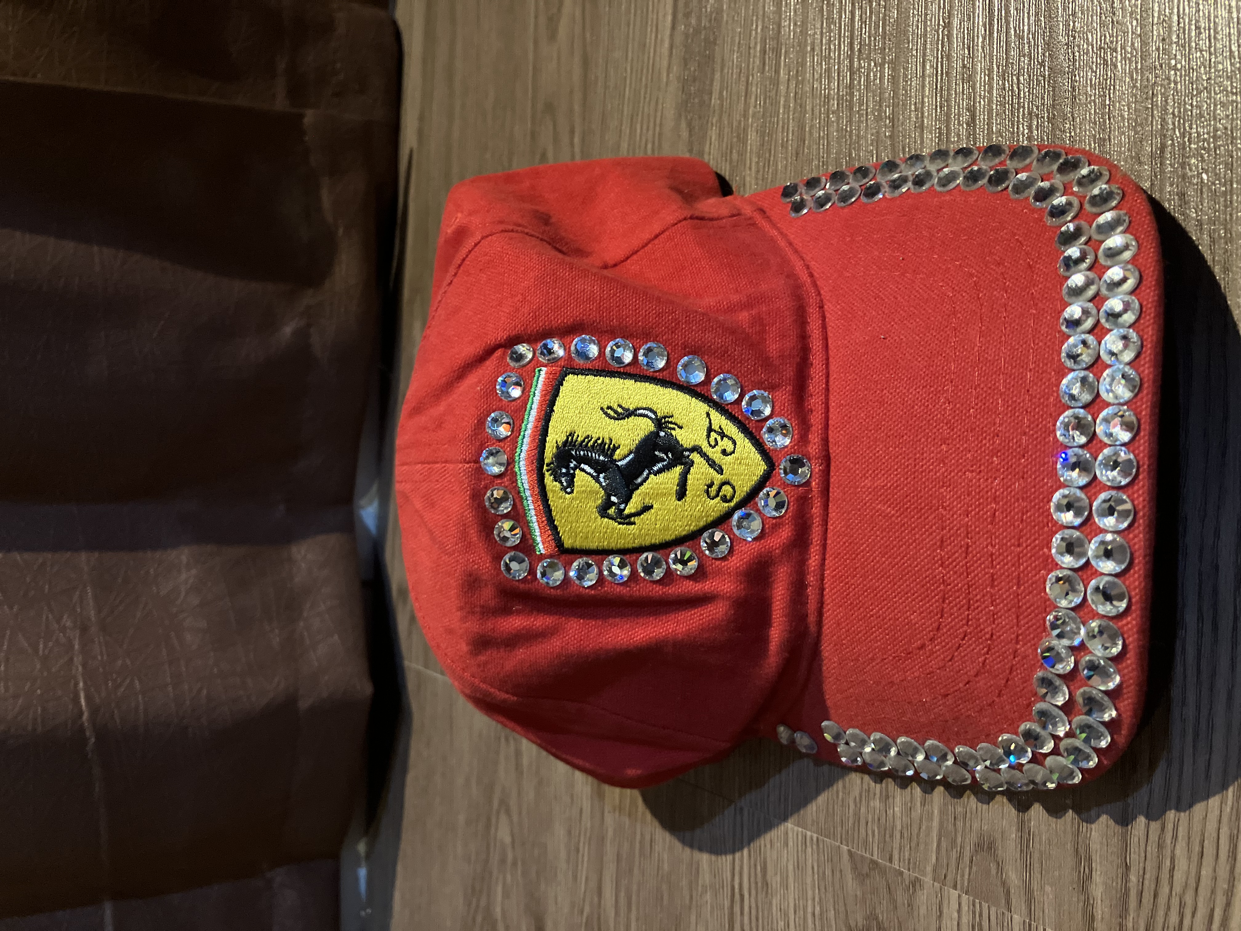 [OSFA] Scuderia Ferrari Bling Bling Embroidered Logo Cap
