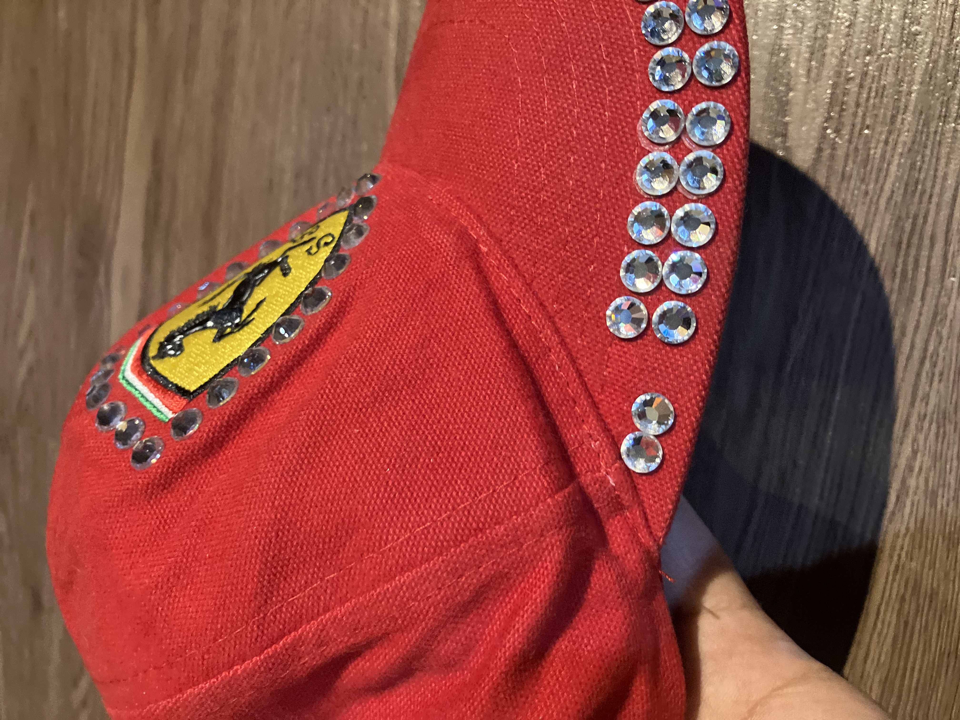 [OSFA] Scuderia Ferrari Bling Bling Embroidered Logo Cap