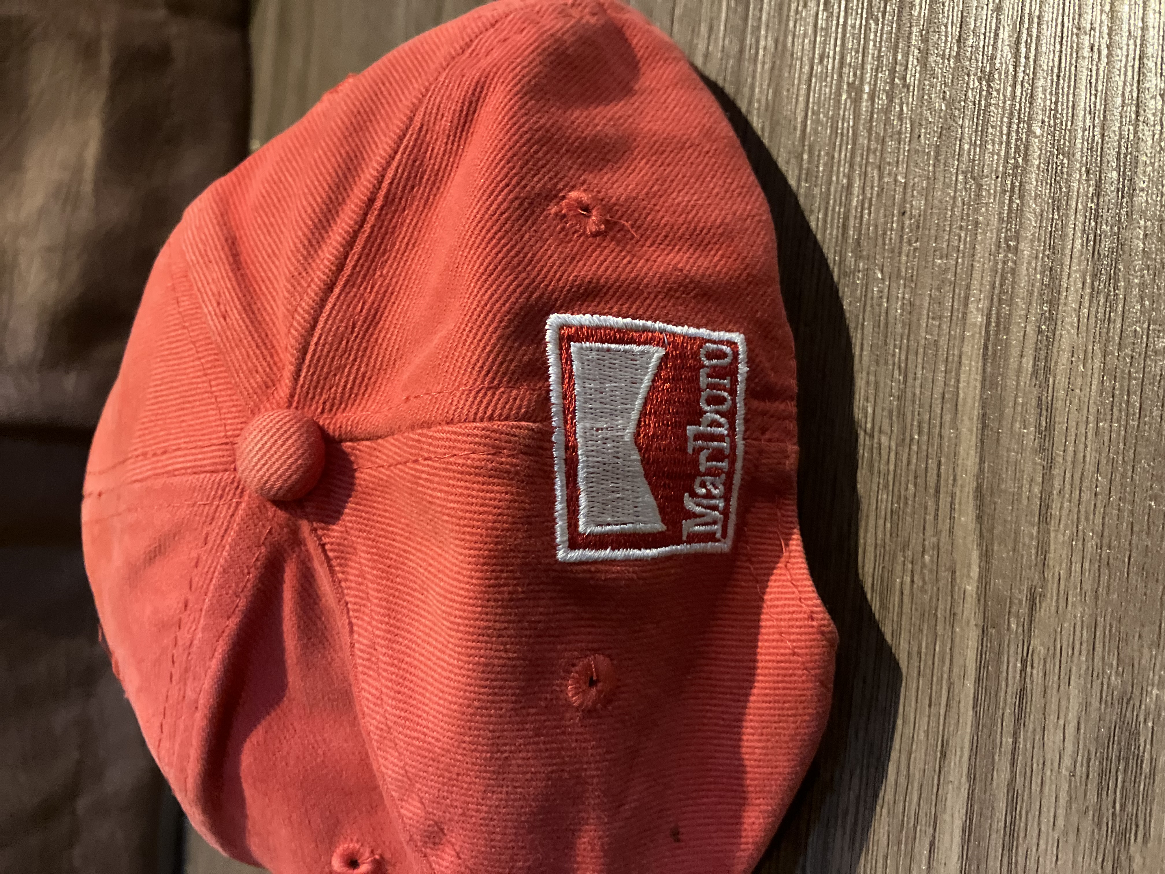 [OSFA] 2002 Marlboro Scuderia Ferrari Embroidered Logo Cap