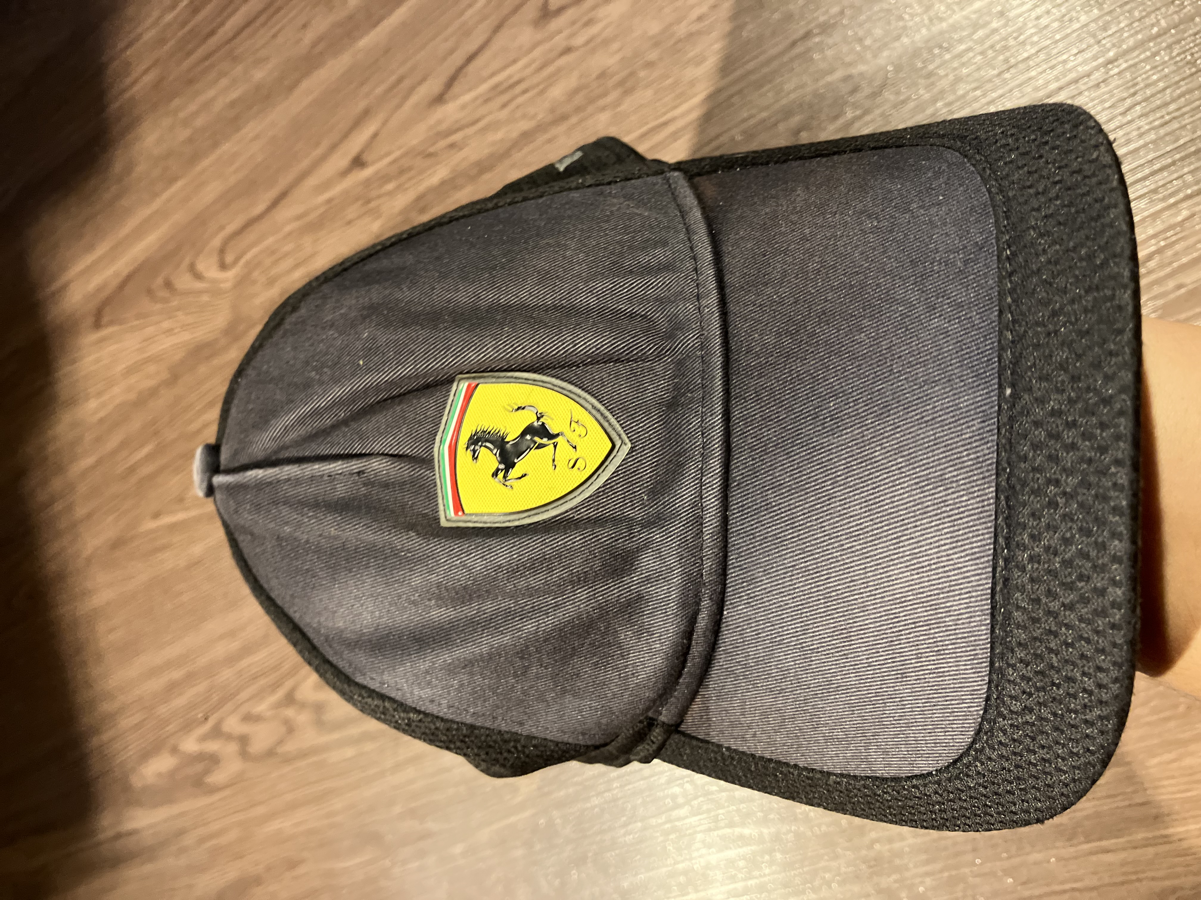 [OSFA] Puma Ferrari 10th Year Partnership Anniversary Iron Logo Cap