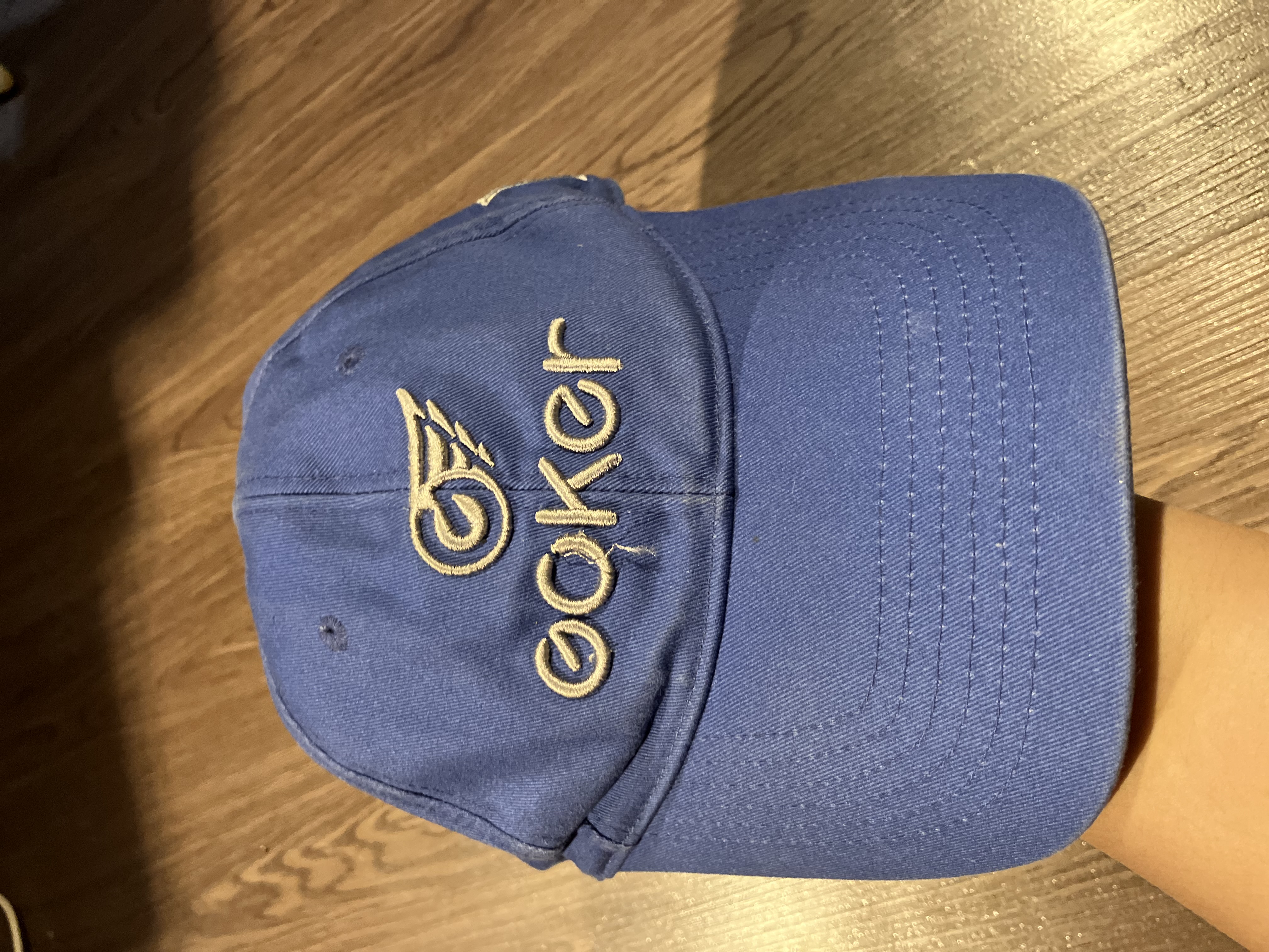 [OSFA] Goker Embroidered Logo Cap✨ .