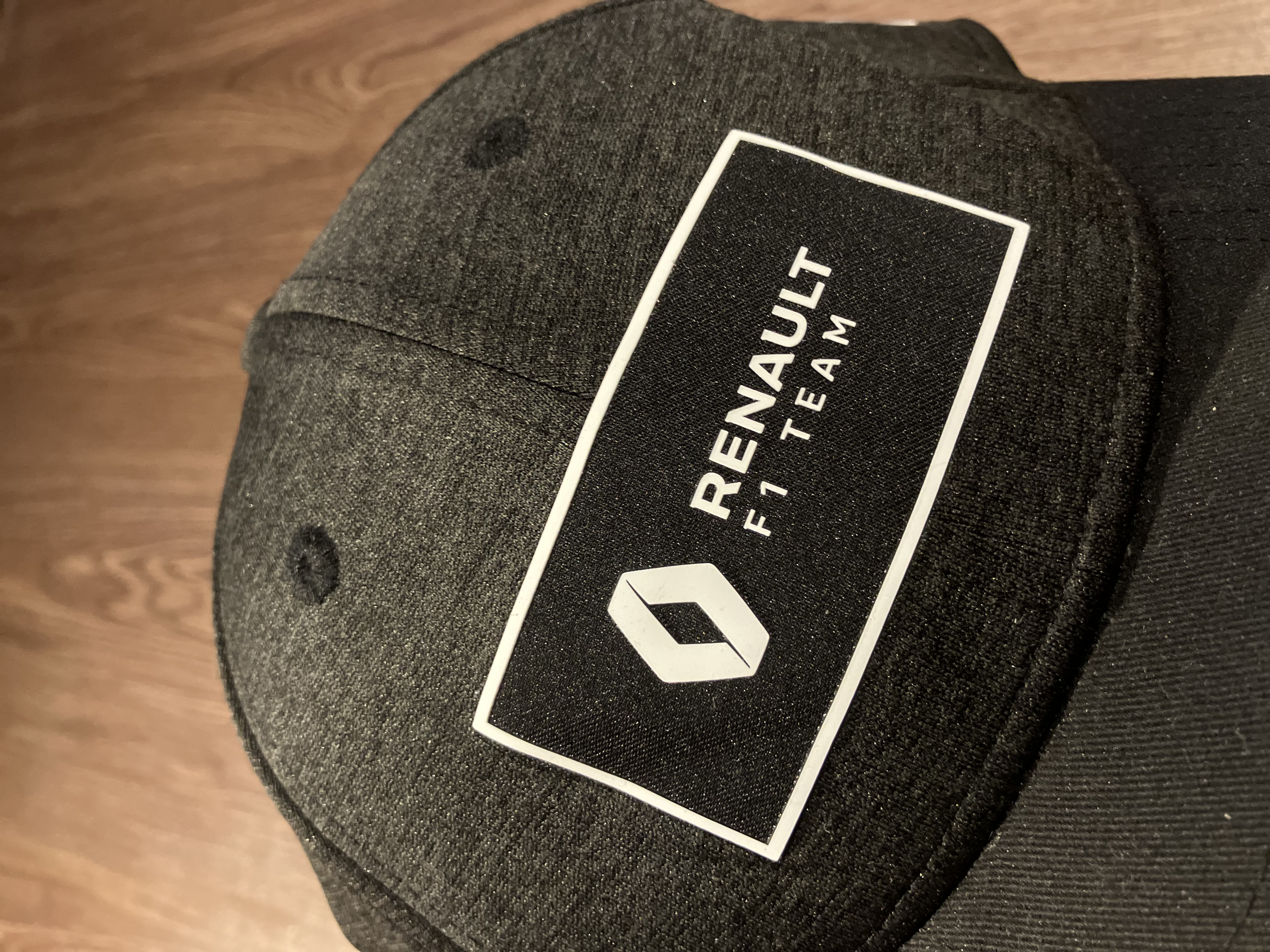 [OSFA] Early 2000s Renault F1 Rubber Logo Cap