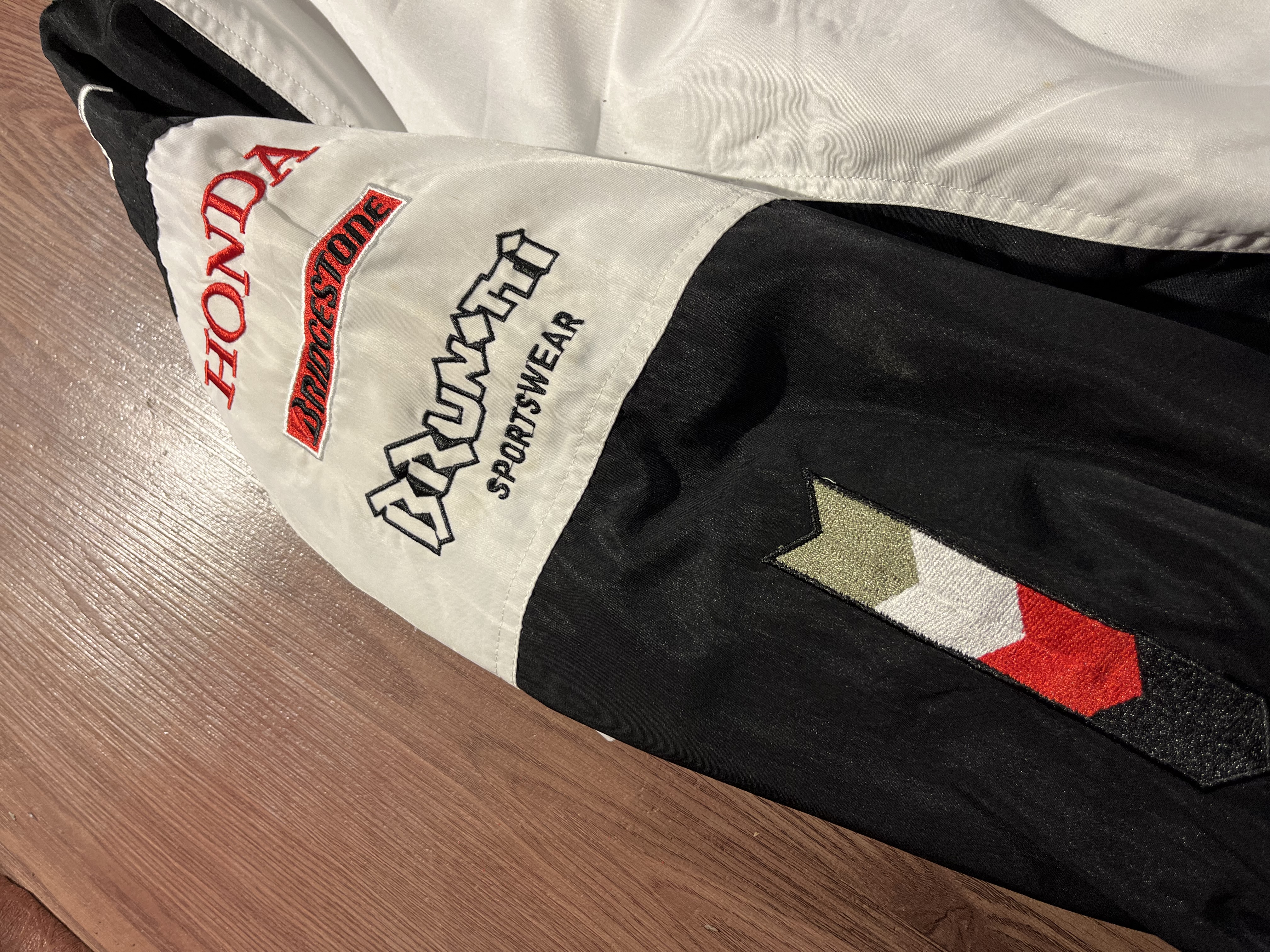 [XL] Honda BAR Lucky Strike F1 Team Racing Jacket