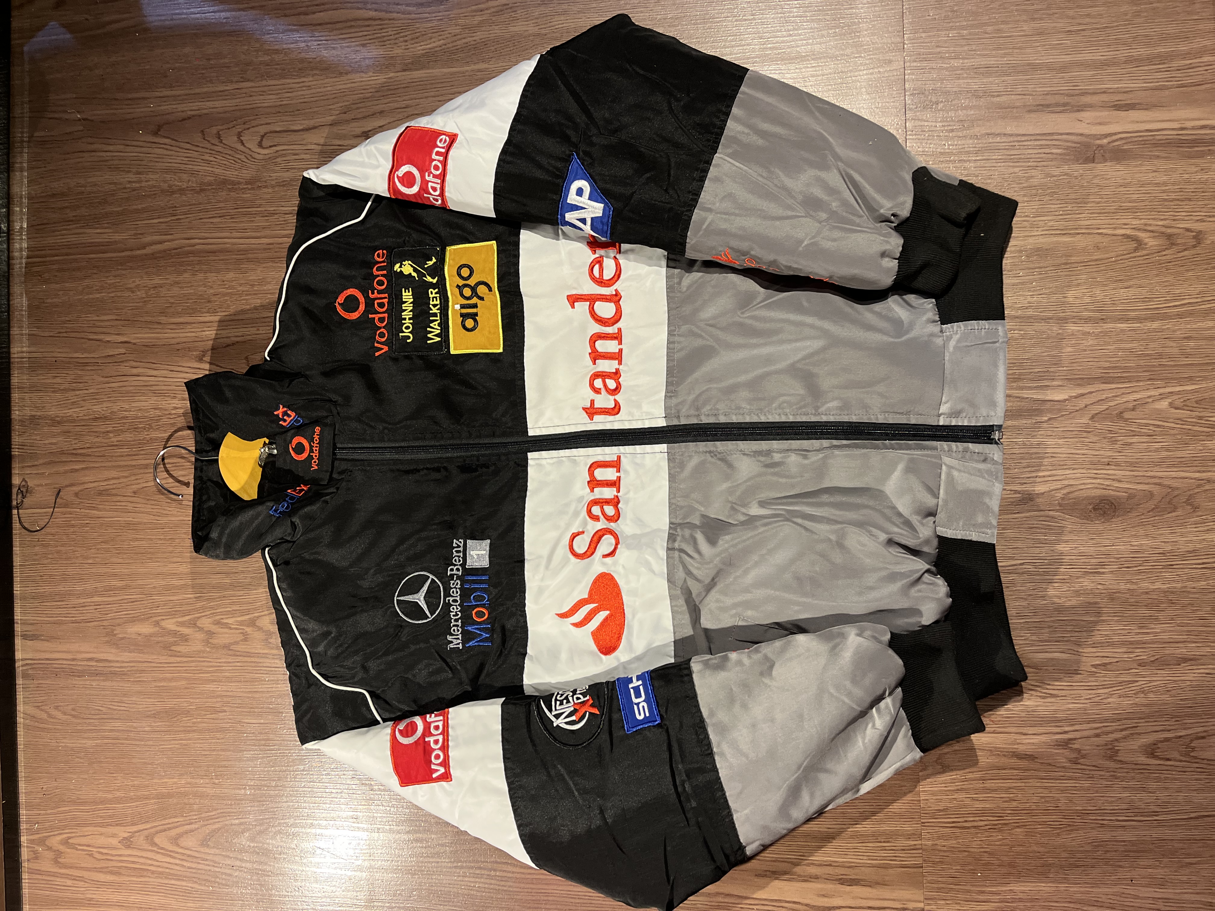 [XL] Vintage Mercedes Benz Santander Formula 1 Race Jacket