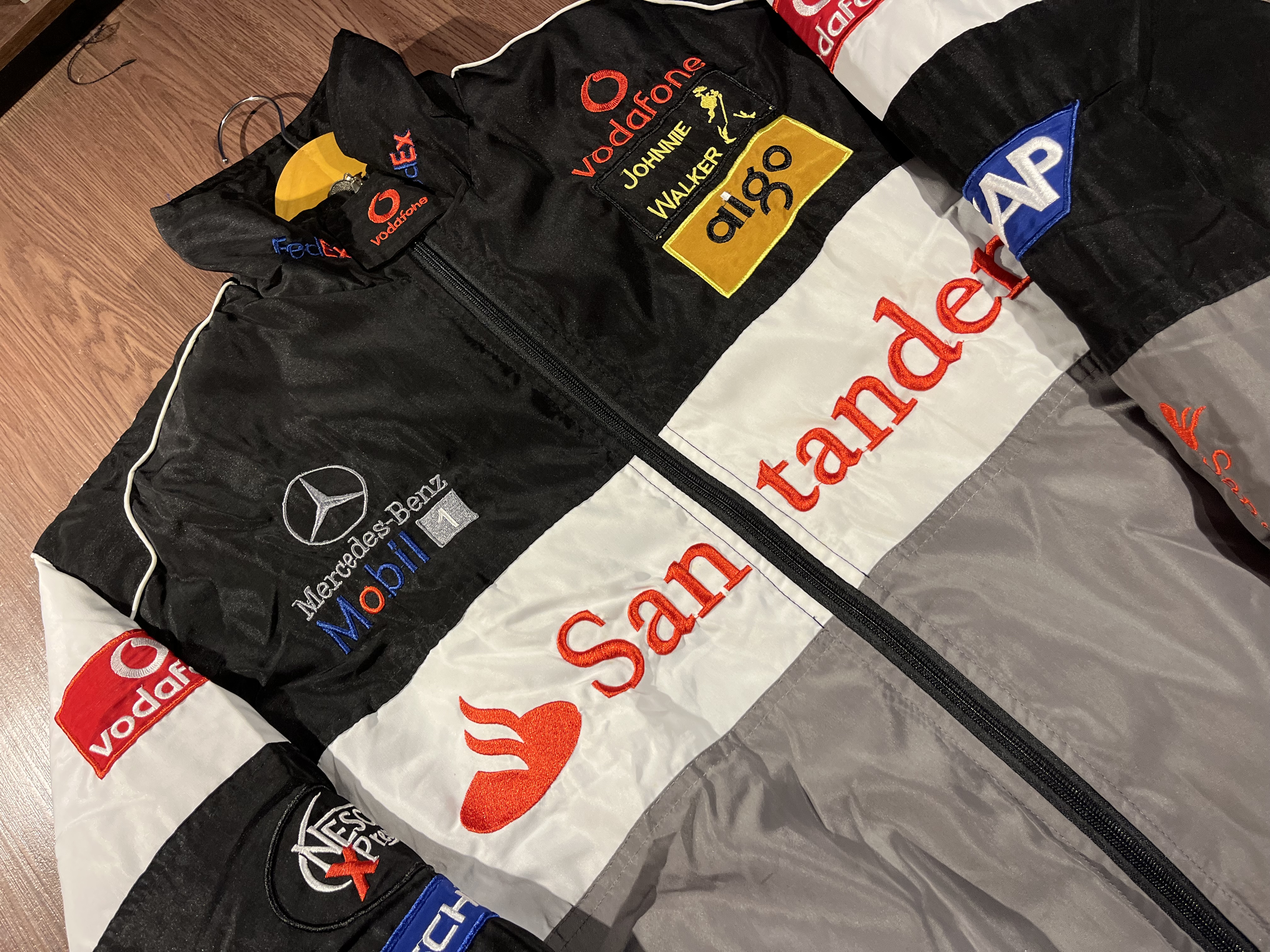 [XL] Vintage Mercedes Benz Santander Formula 1 Race Jacket