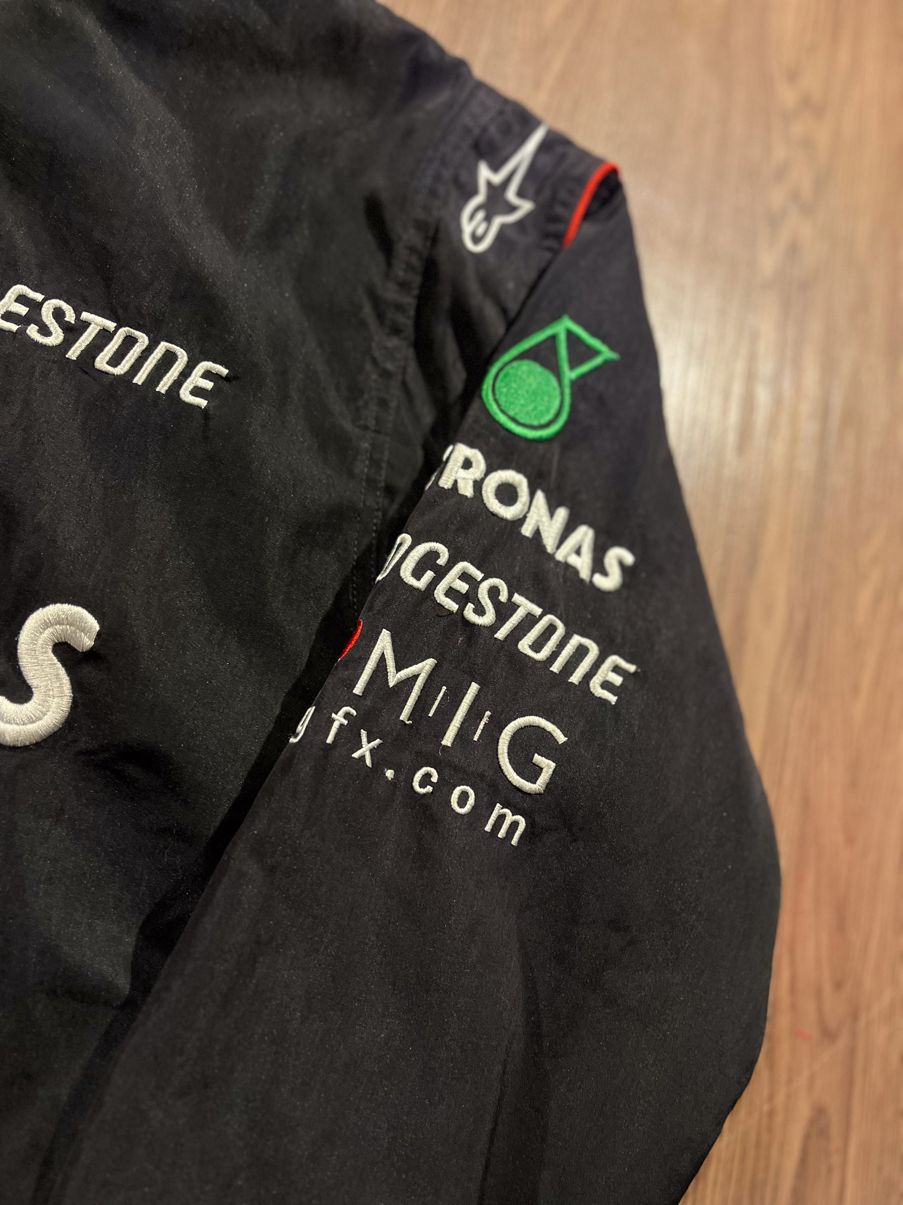 [XL]Mercedes-Benz Petronas F1 Team Racing Jacket✨
