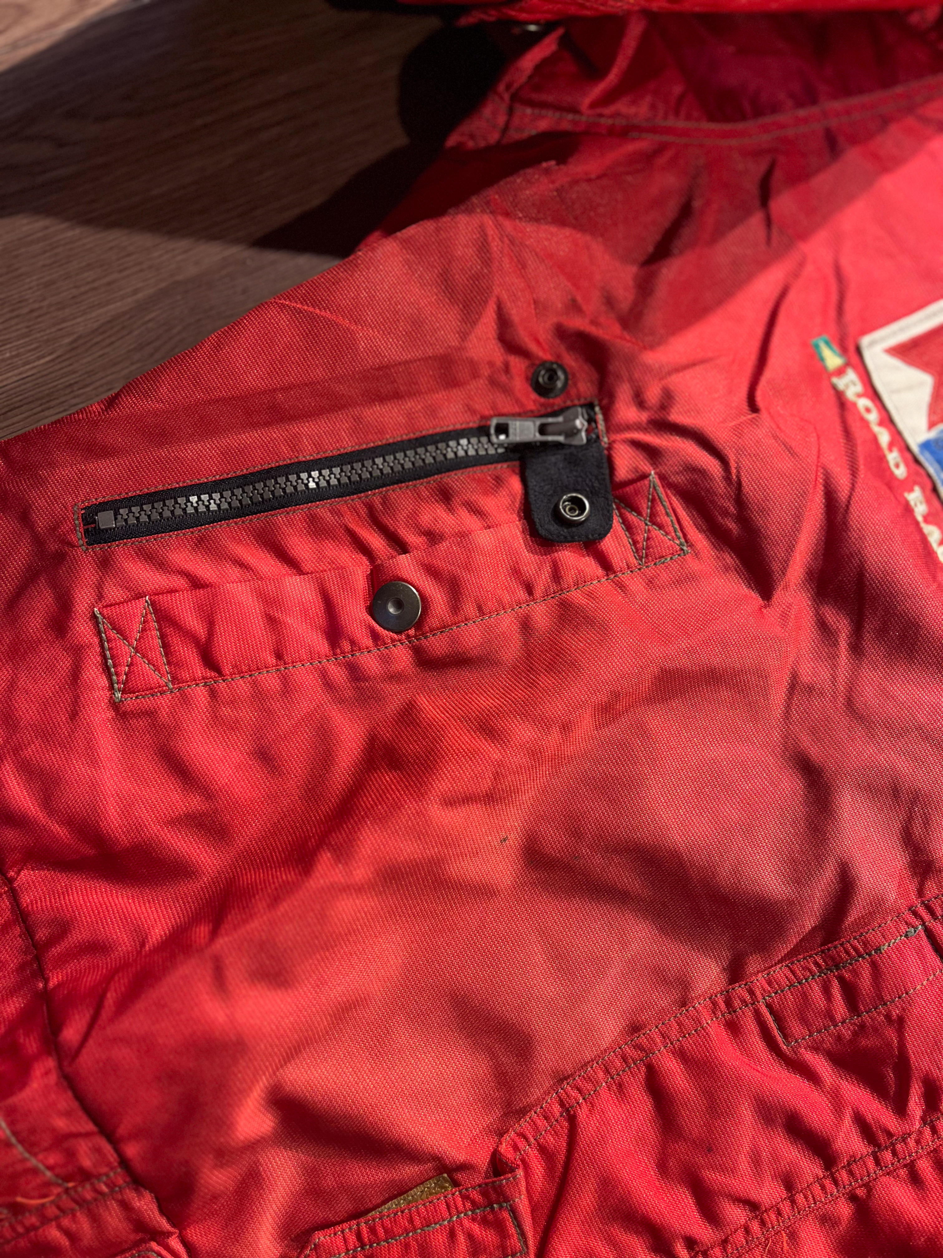 [L] Scuderia Ferrari Big Logo Windbreaker Jacket ✨