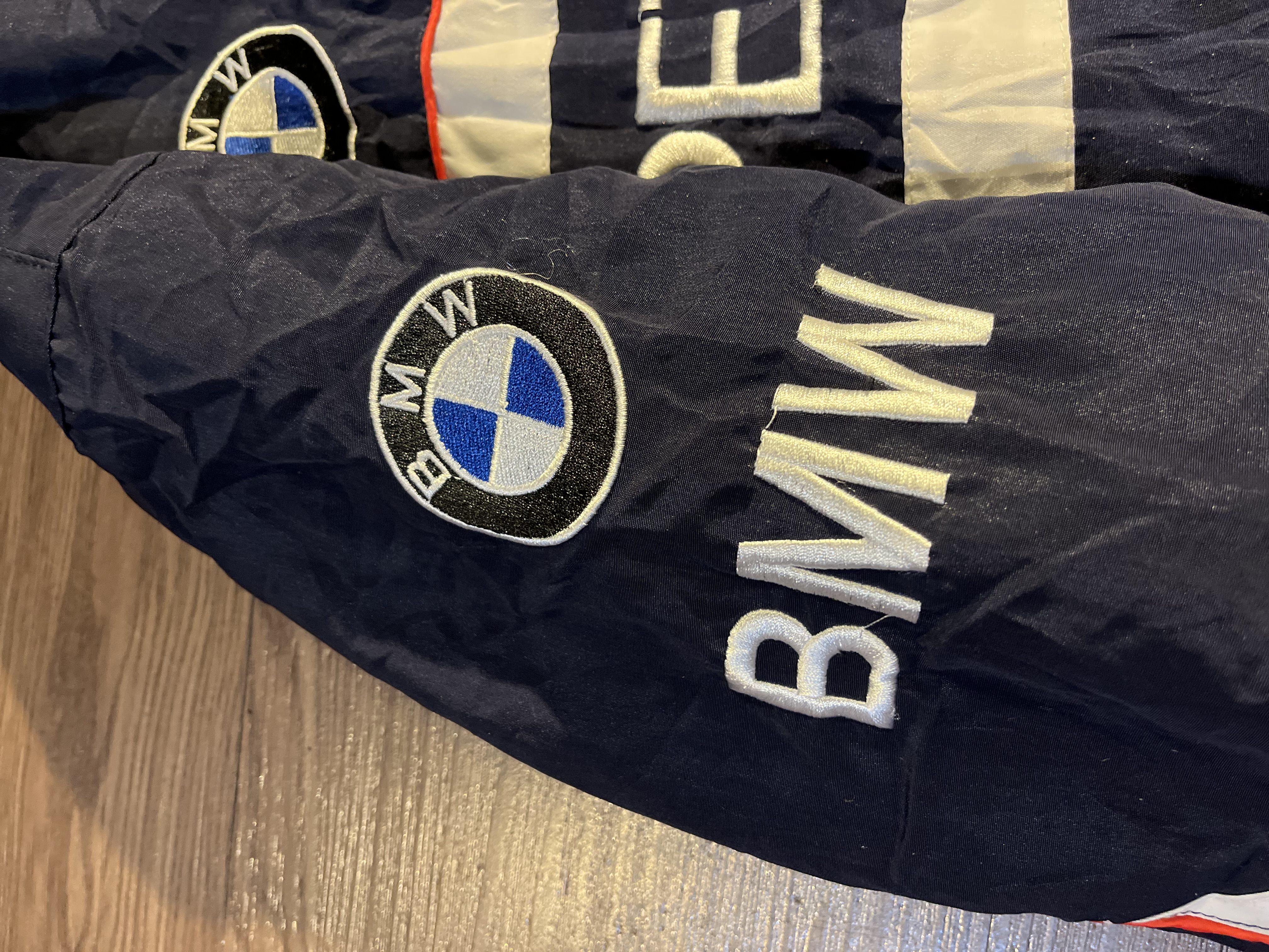 [L] Vintage BMW Petronas F1 racing team jacket✨
