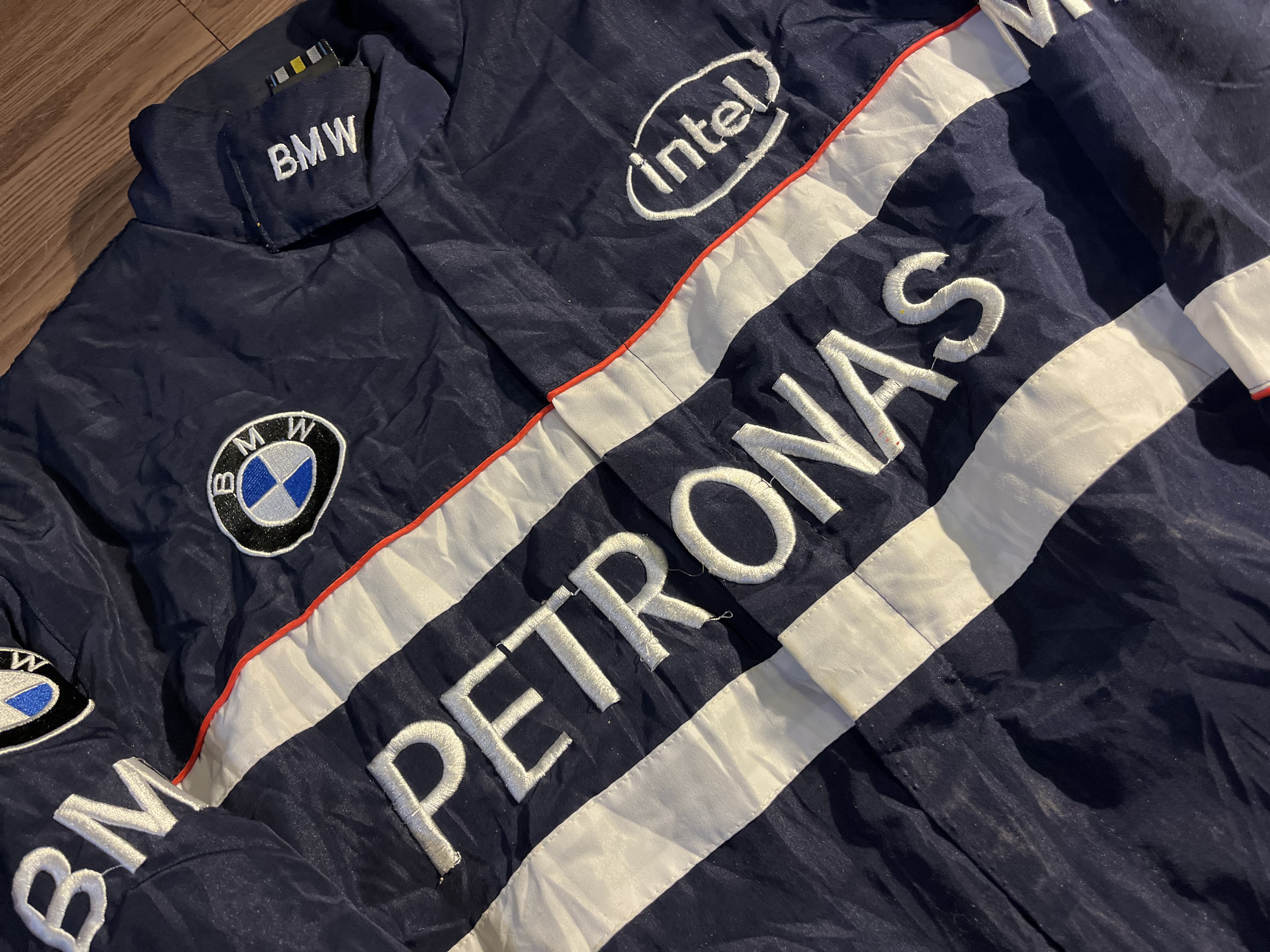 [L] Vintage BMW Petronas F1 racing team jacket✨