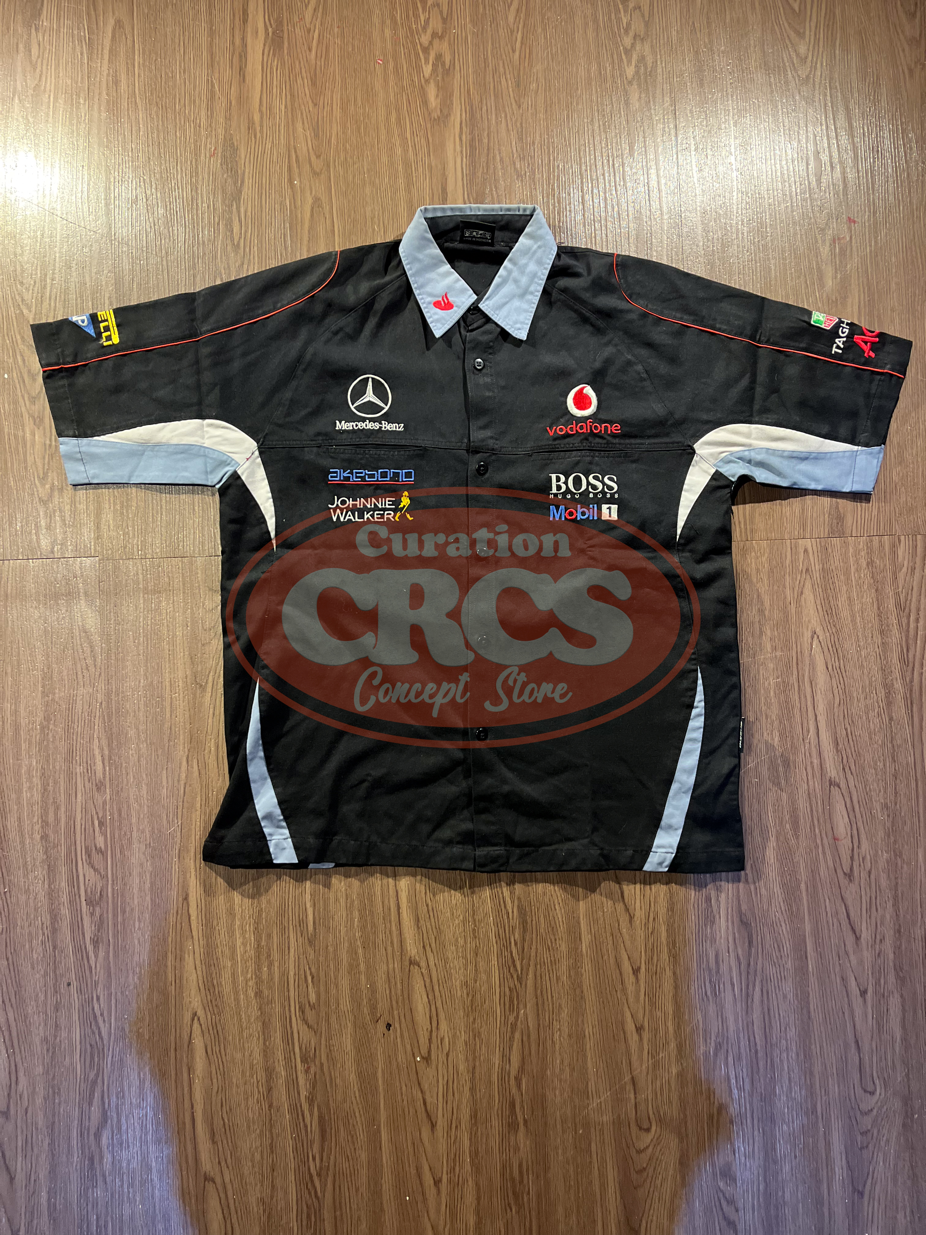 [XL] Mercedes Benz McLaren Vodafone F1 Racing Team Workshirt✨