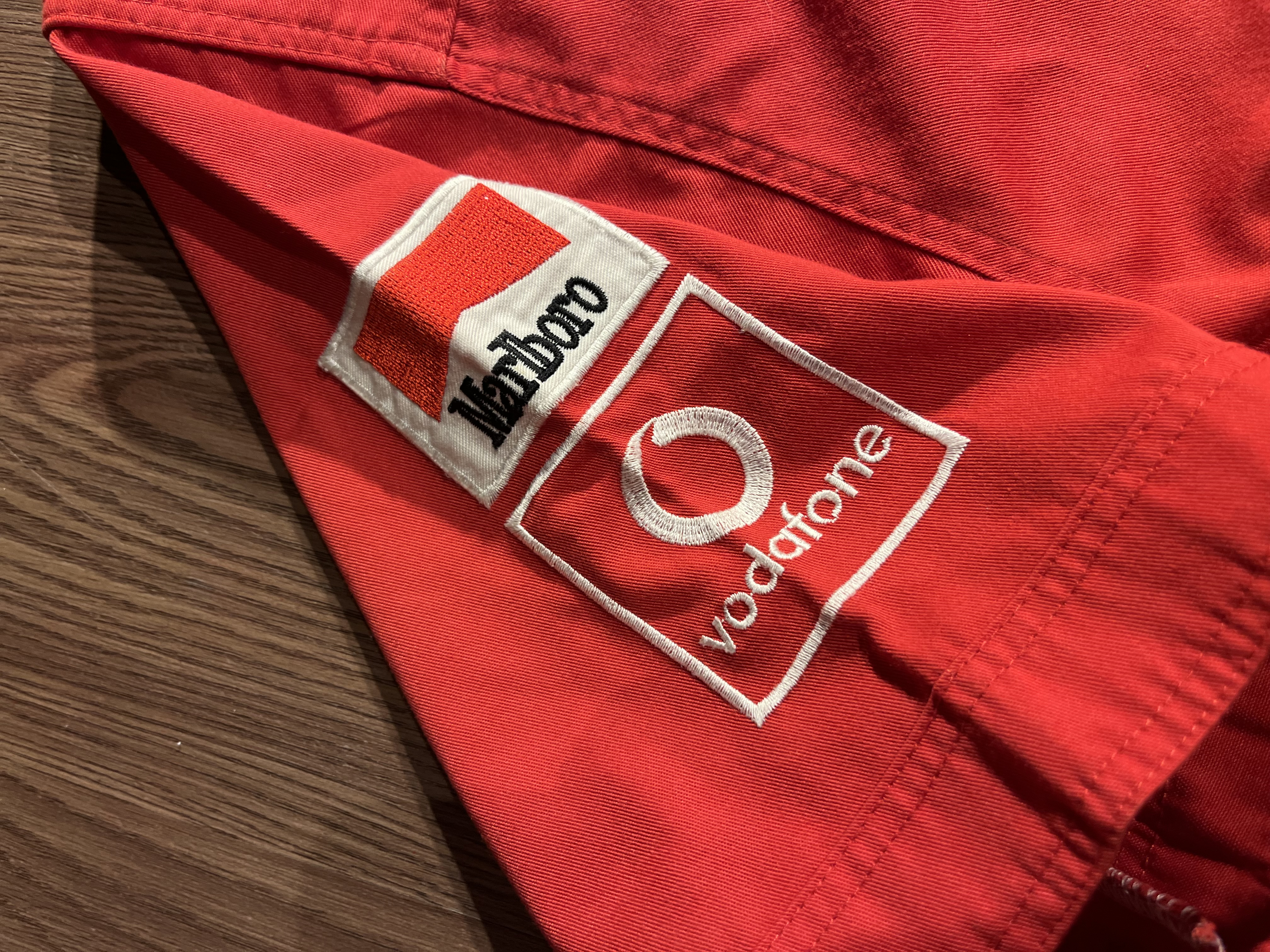 [M] 90s Scuderia Marlboro Ferrari Michael Schumacher era Workshirt ✨