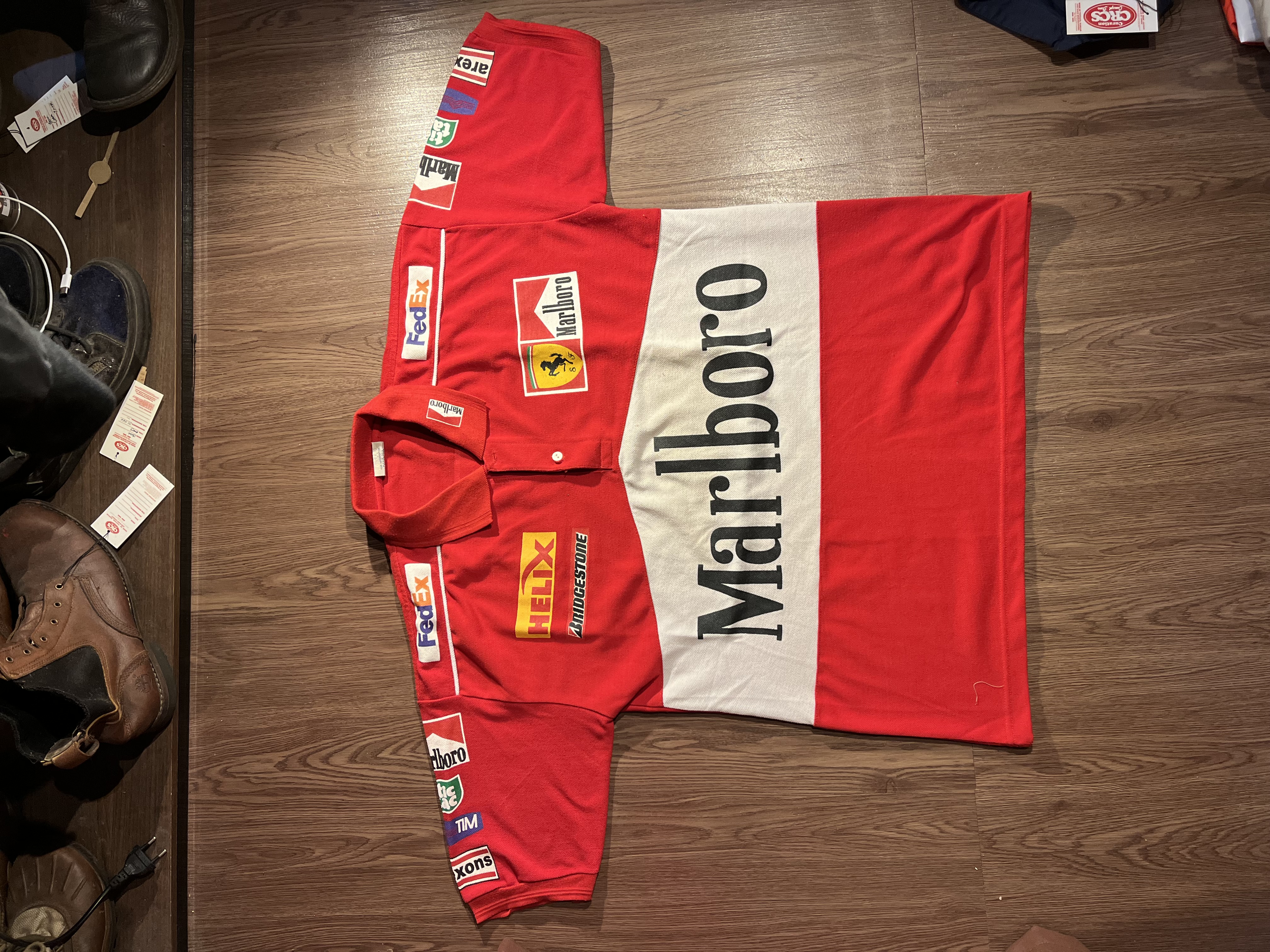 [XL] Vintage Scuderia Marlboro Ferrari F1 team Polo Shirt ✨