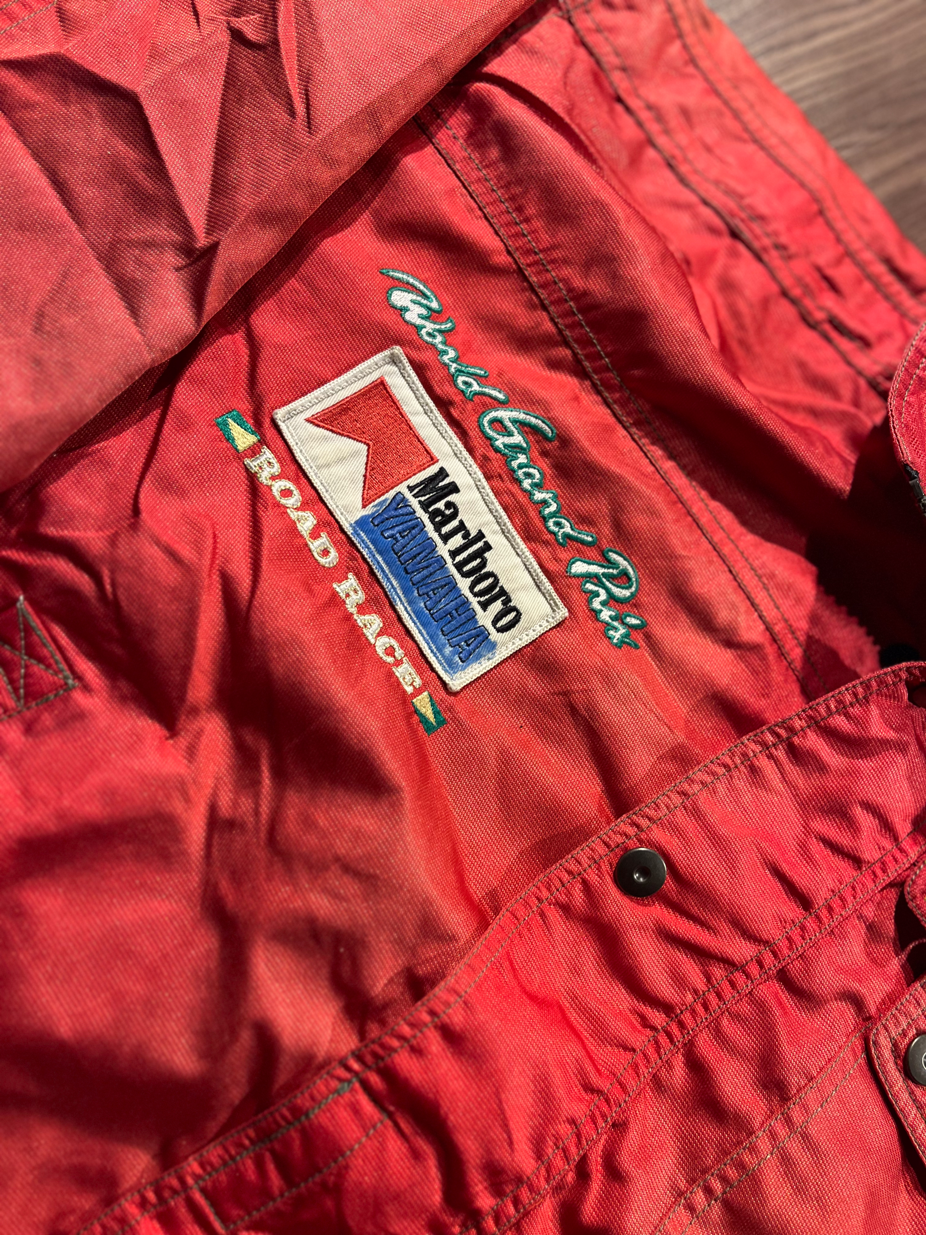 [L] Scuderia Ferrari Big Logo Windbreaker Jacket ✨