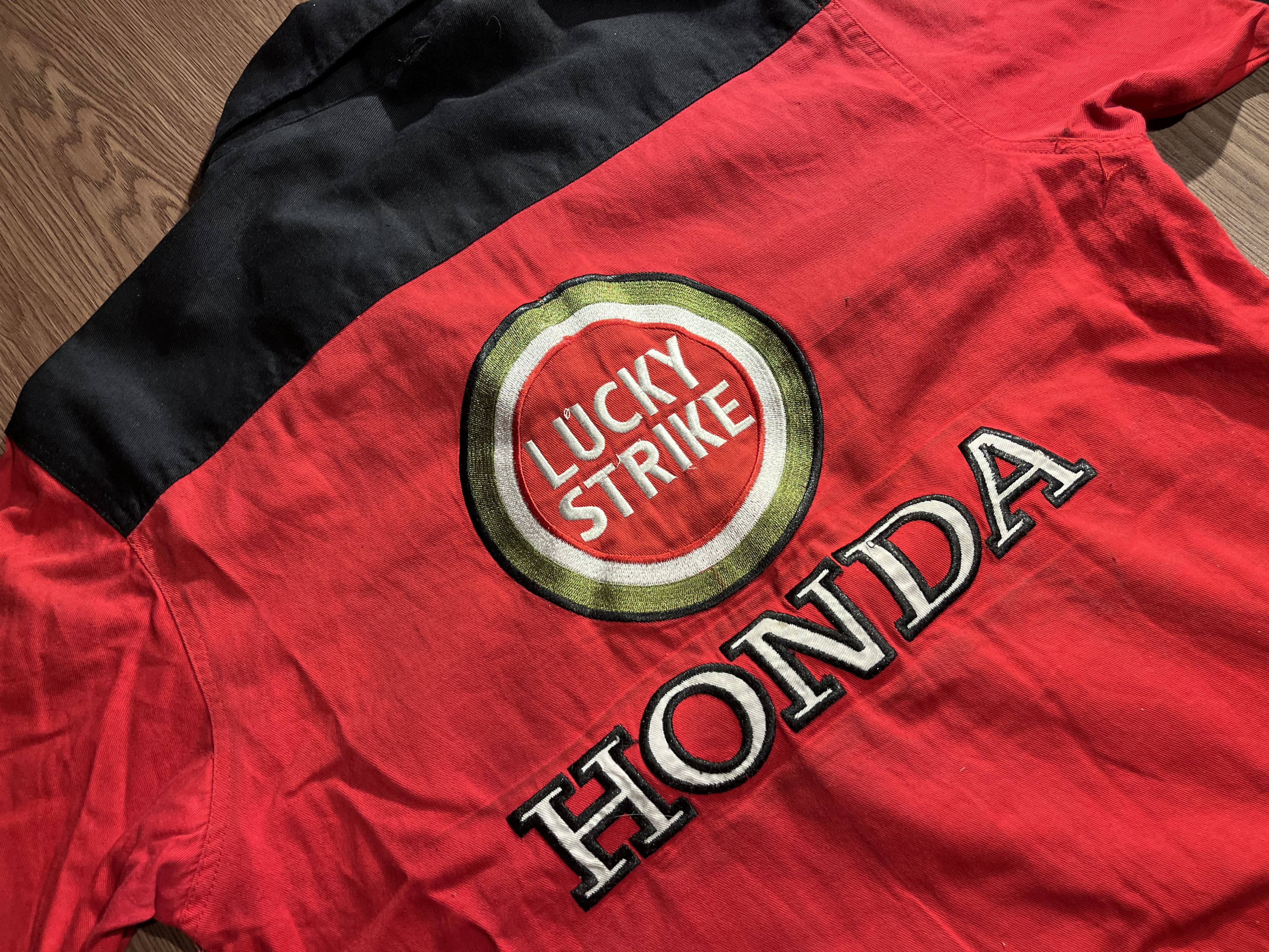 [M] 90s Honda BAR Lucky Strike F1 Team Workshirt ✨