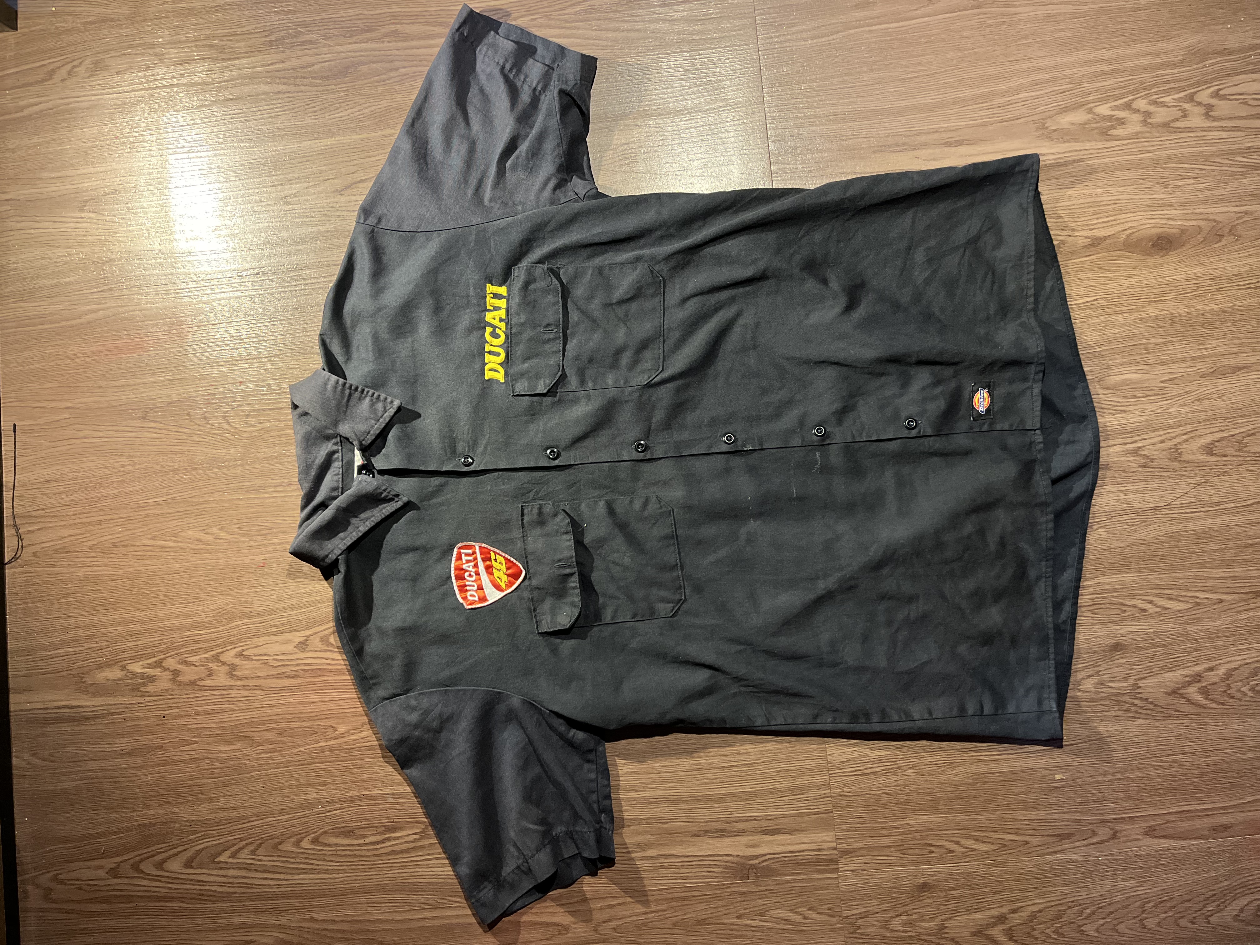 [XL] Vintage MOTO Ducati “DUCATI DOES IT” Workshirt (Dickies Based workshirt)✨