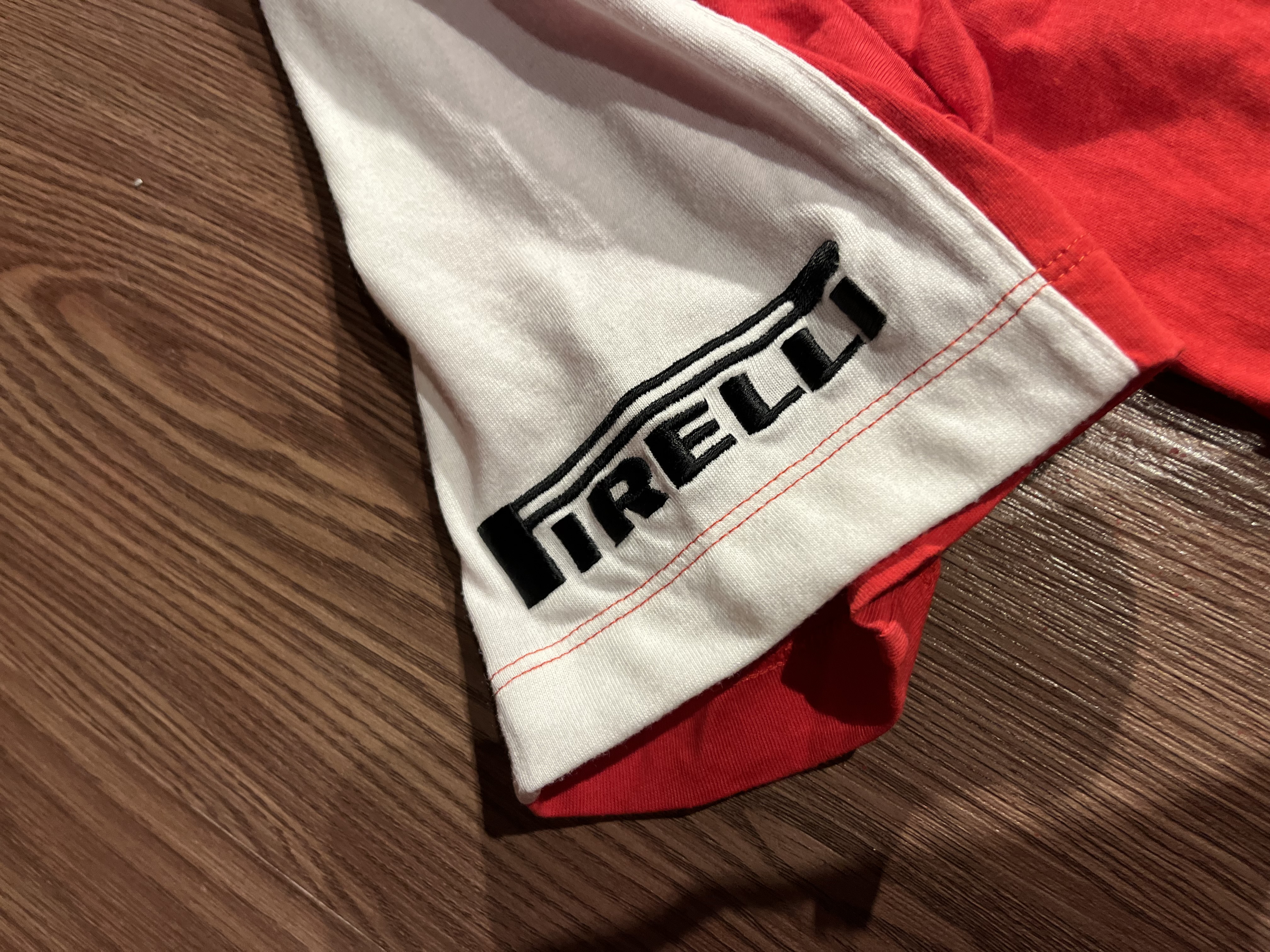 [M] Modern Scuderia Ferrari Santander F1 Team Workshirt ✨